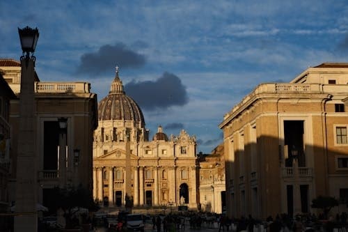 Land-Adventures in Rome: Discover Vatican on a Golf Cart Tour