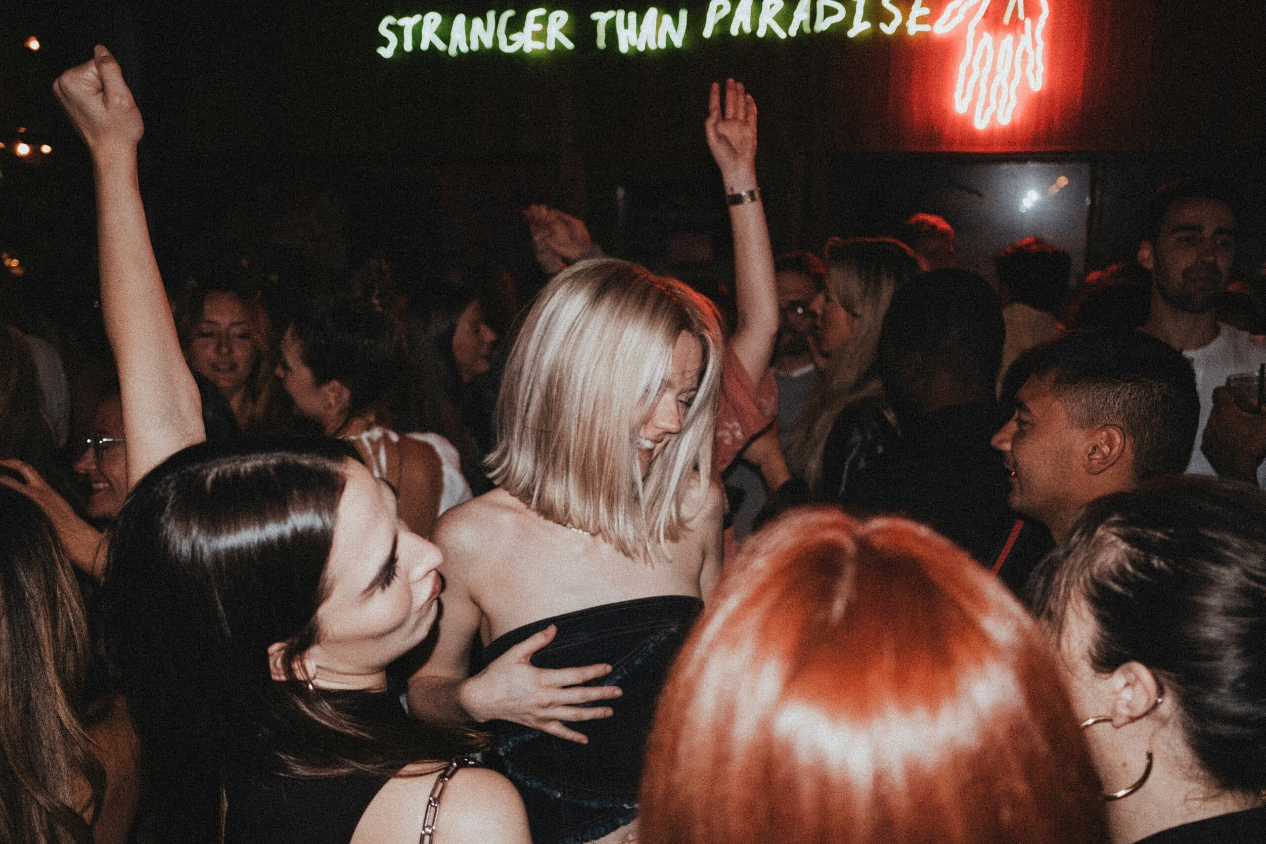 Nightlife Pub Crawl with Bartour Berlin in Berlin