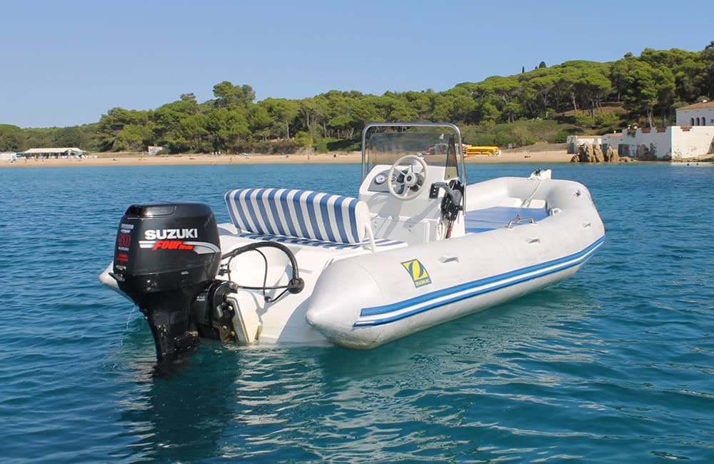 Boat Charter & Water Activities with Zodiac Medline in Costa Brava