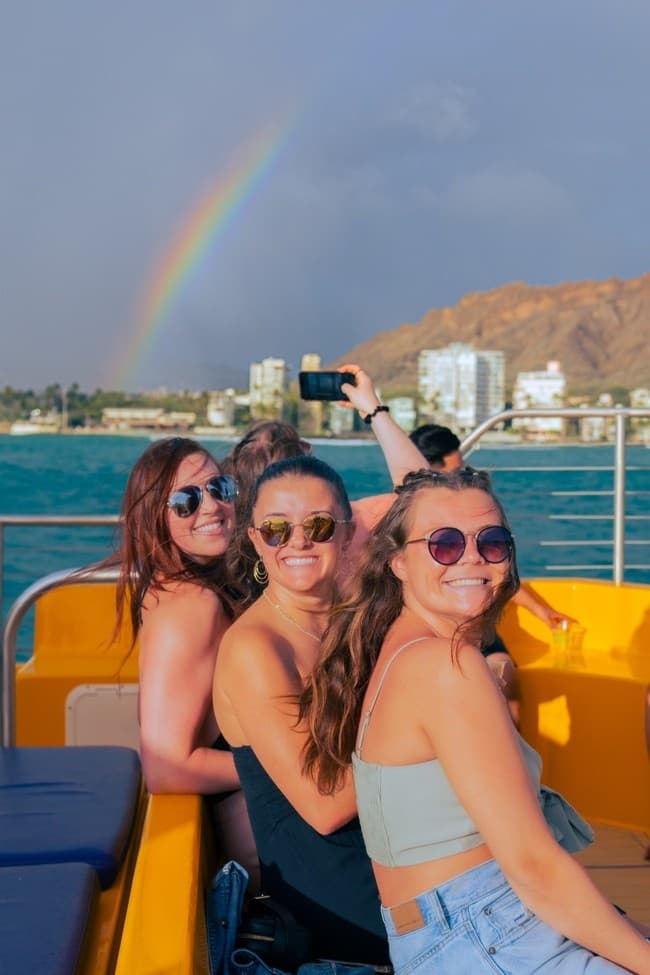 Ke Kai Waikiki Sunset Sail: 90-Minute Sunset Cruise with Complimentary Drinks photo 3