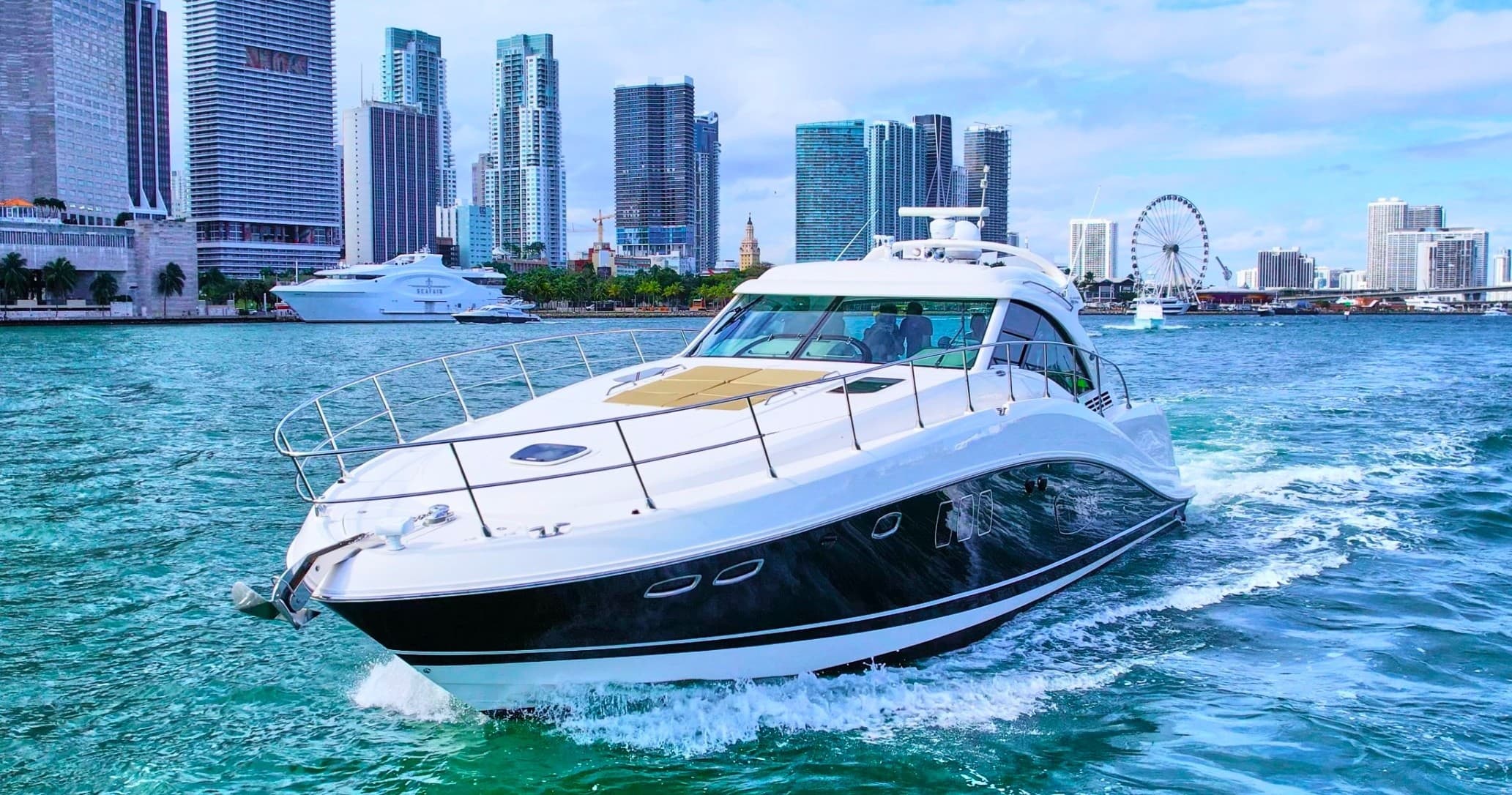 Luxury Yacht Cruises with Miami Boat Experts in Miami Beach