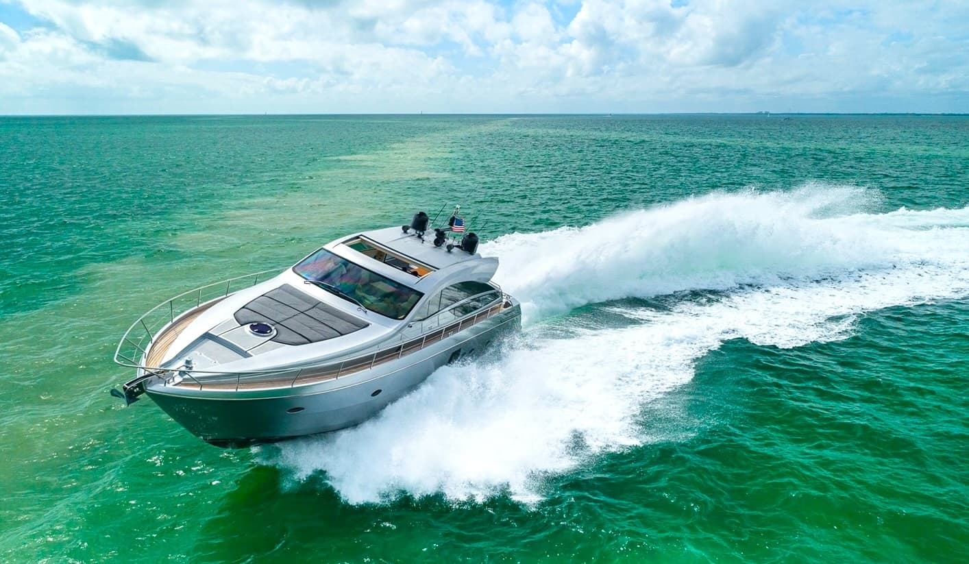 Luxury Yacht Rides with Miami Boat Experts in Miami Beach