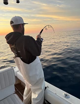 Offshore Tuna Fishing with Dying Breed Sportfishing