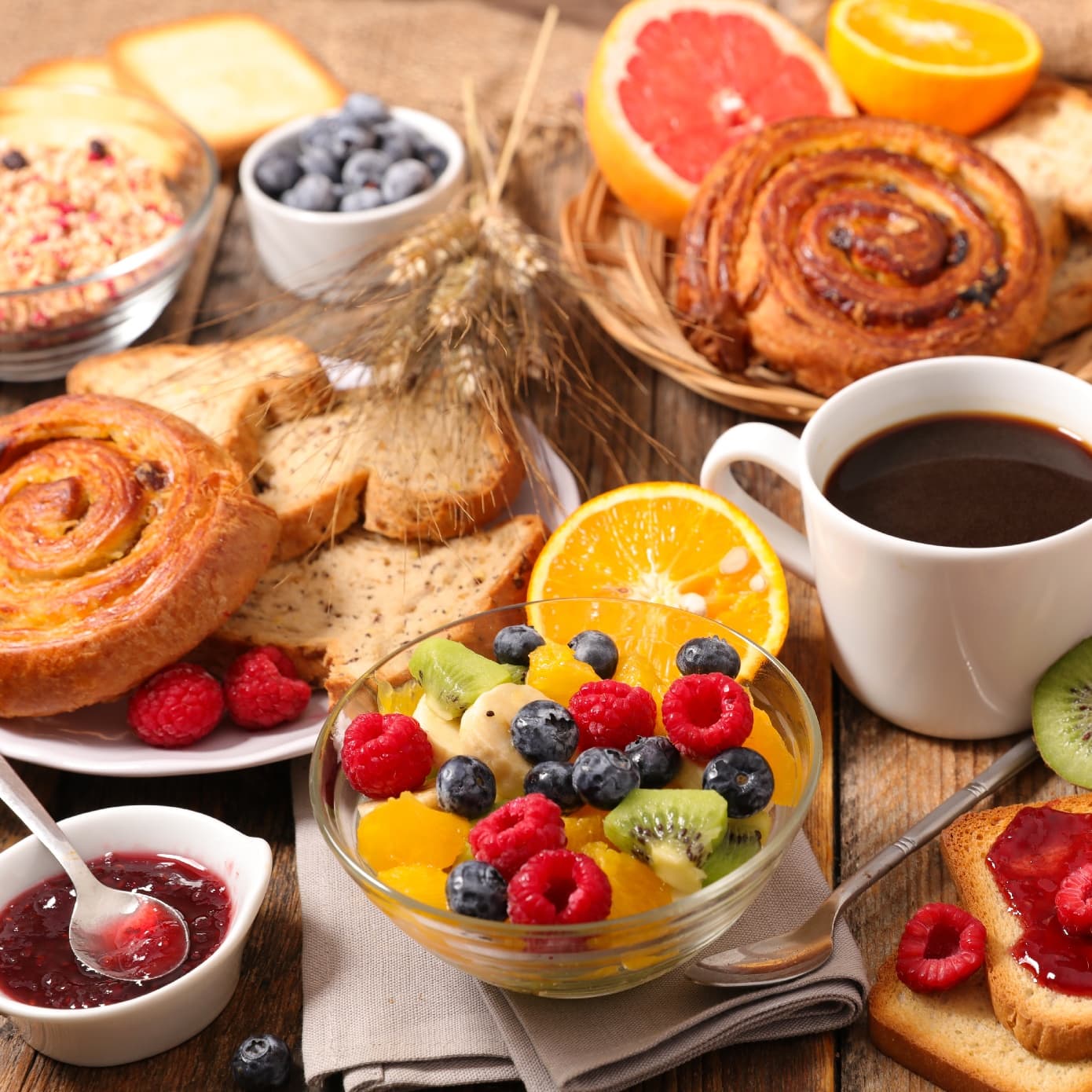 Sunday Brunch Cruise on Lake Winnipesaukee: 3-Hour Buffet from Weirs Beach or Alton Bay