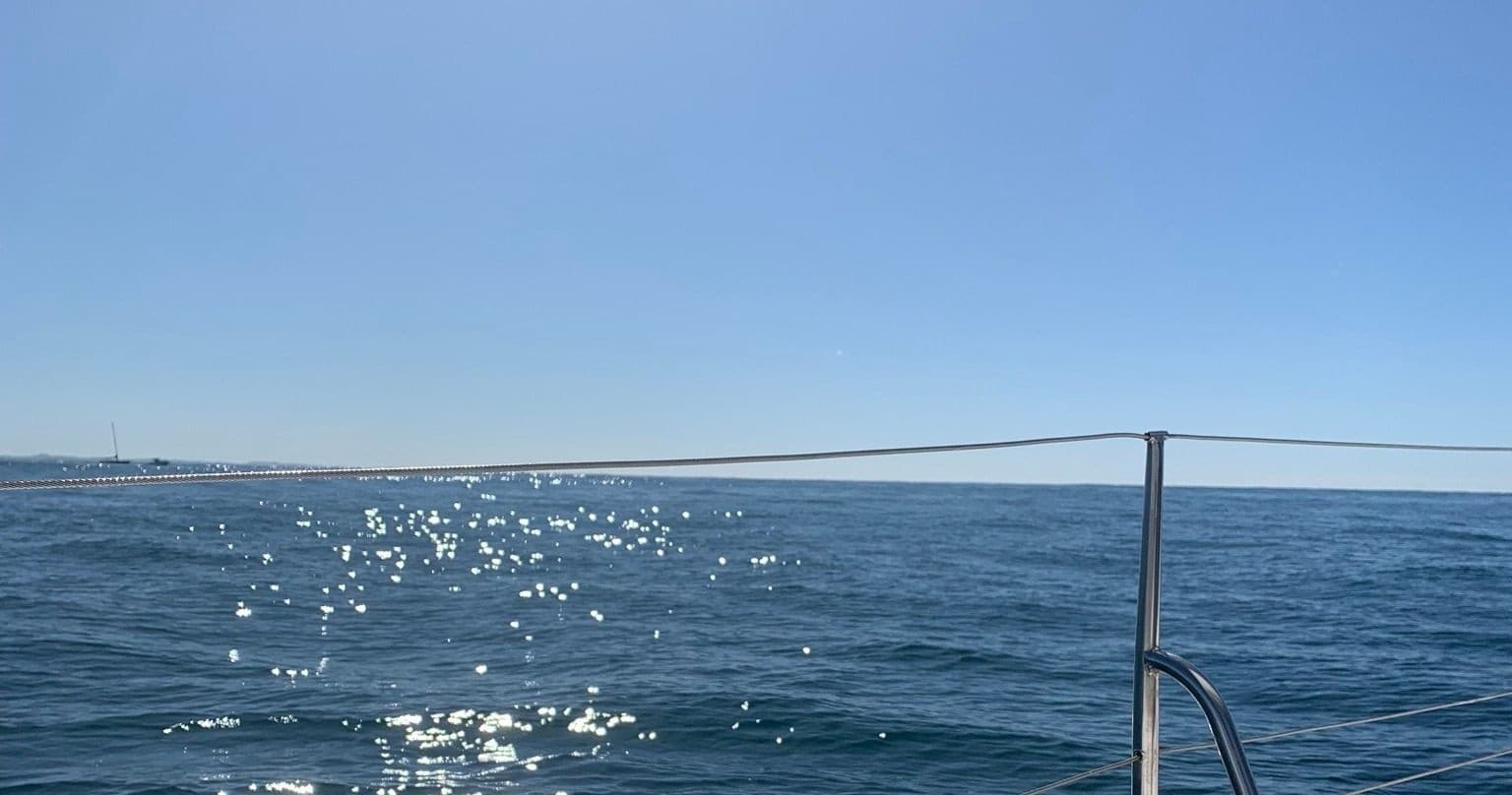 Water Activities & Sun Sailing: Honoring Loved Ones on Gold Coast