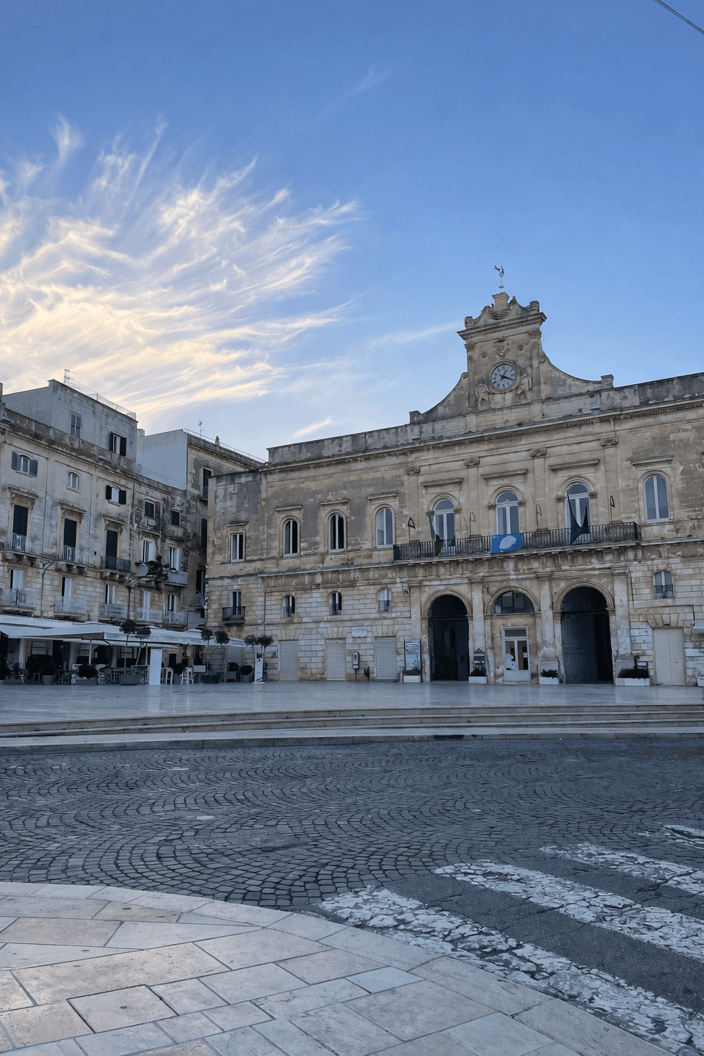 Market Stroll in Ostuni: Shopping e Tradizione Tour from Carovigno photo 1