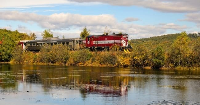 Scenic Two-Hour Train Excursion from Meredith Through New Hampshire’s Lakes Region