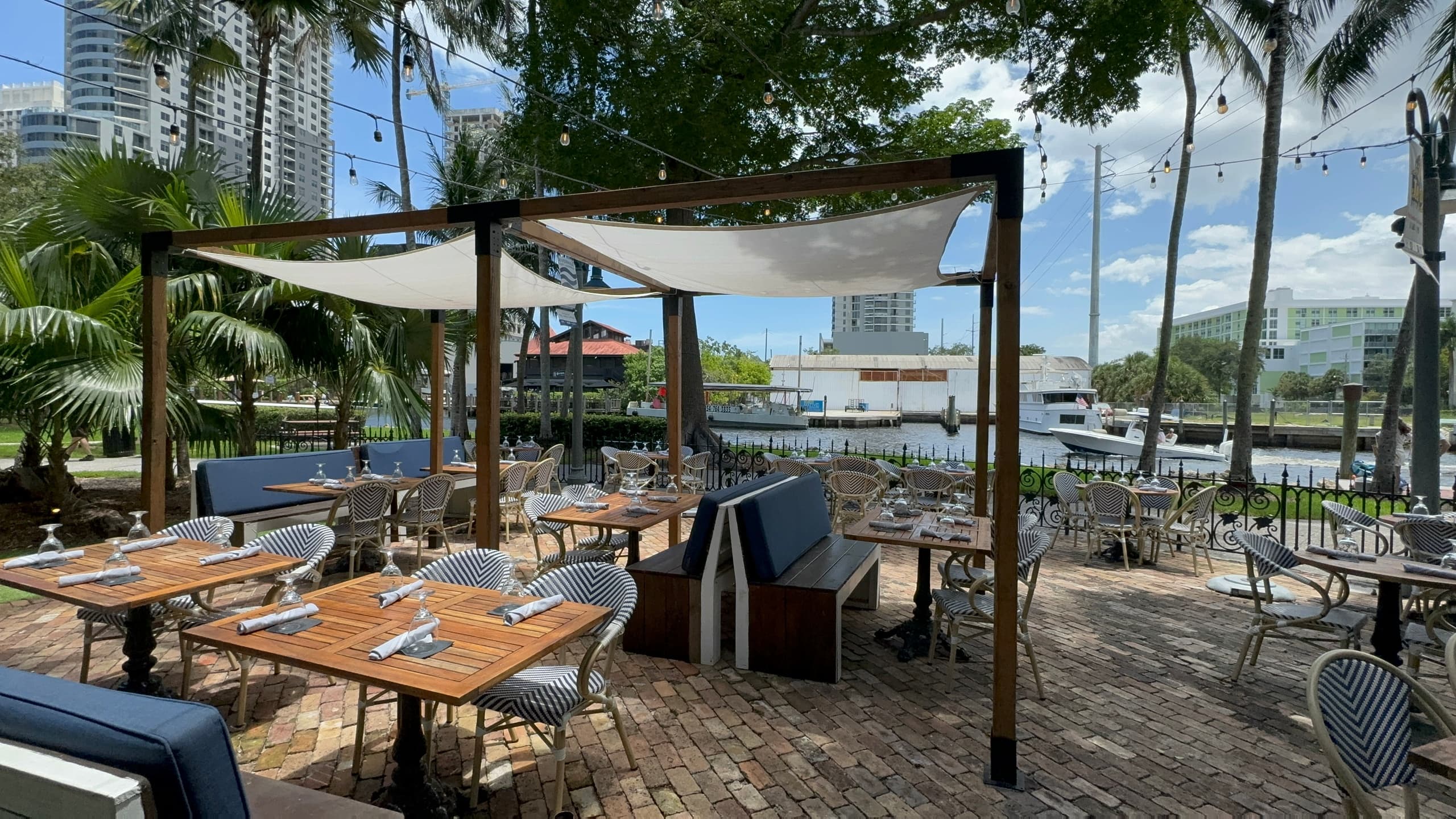 Fort Lauderdale Dinner and a Cruise Experience