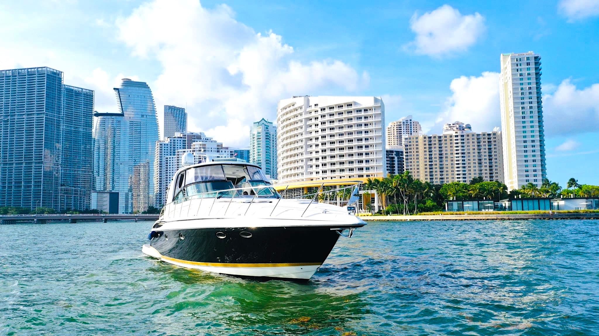 Boat Rental Adventure with Miami Boat Experts’ 48' FORMULA