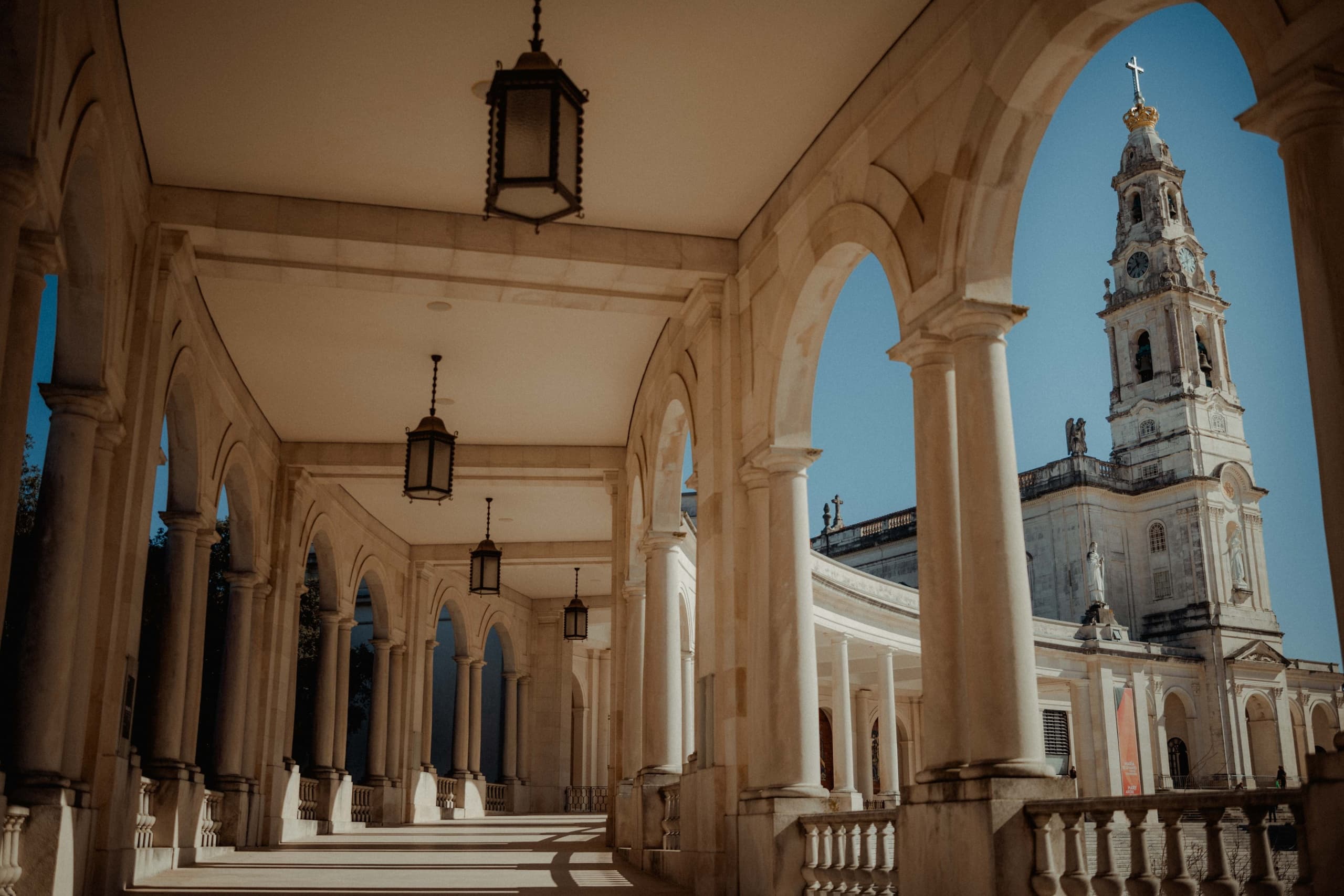 Cultural Journeys with Wonder Van at Fátima in Cascais