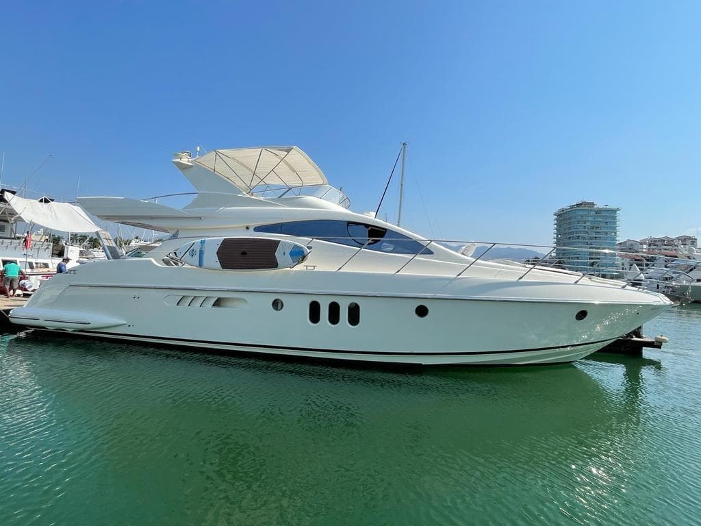 Luxury Yacht Charters with Jet's Private Boat Tours in Puerto Vallarta