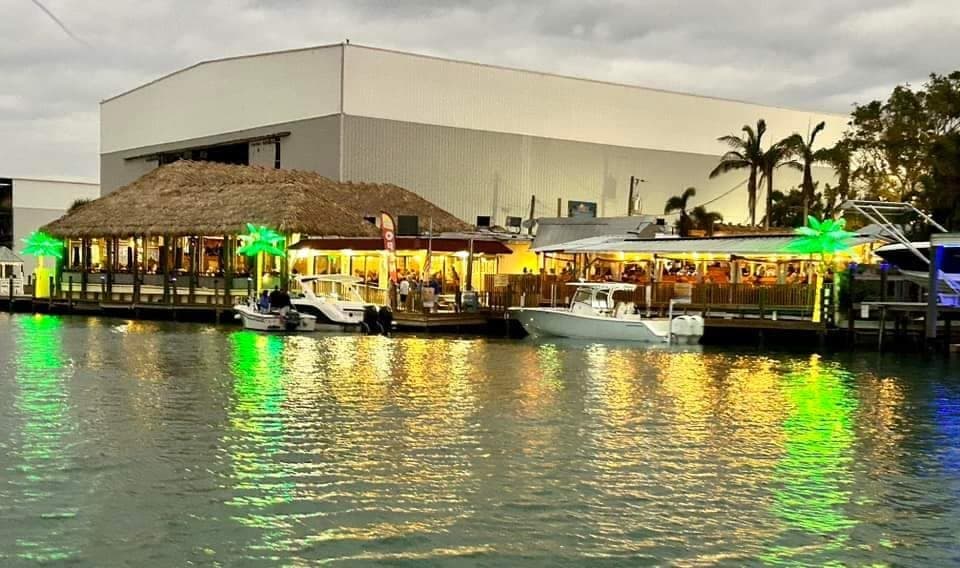 Venice Florida Dinner Cruise with Aquaholic Charters