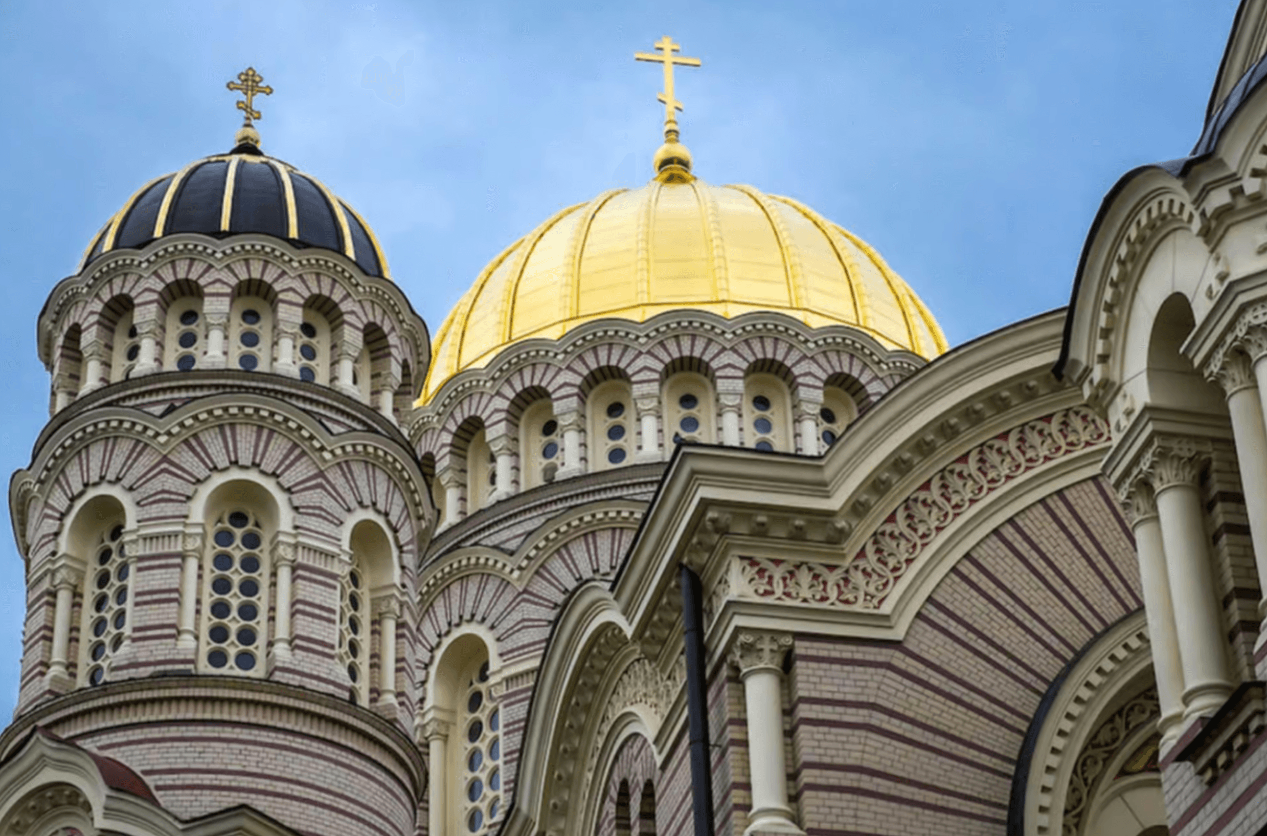 Soviet Riga Guided Walking Tour: Art Nouveau, Occupation Museum & Local Stories