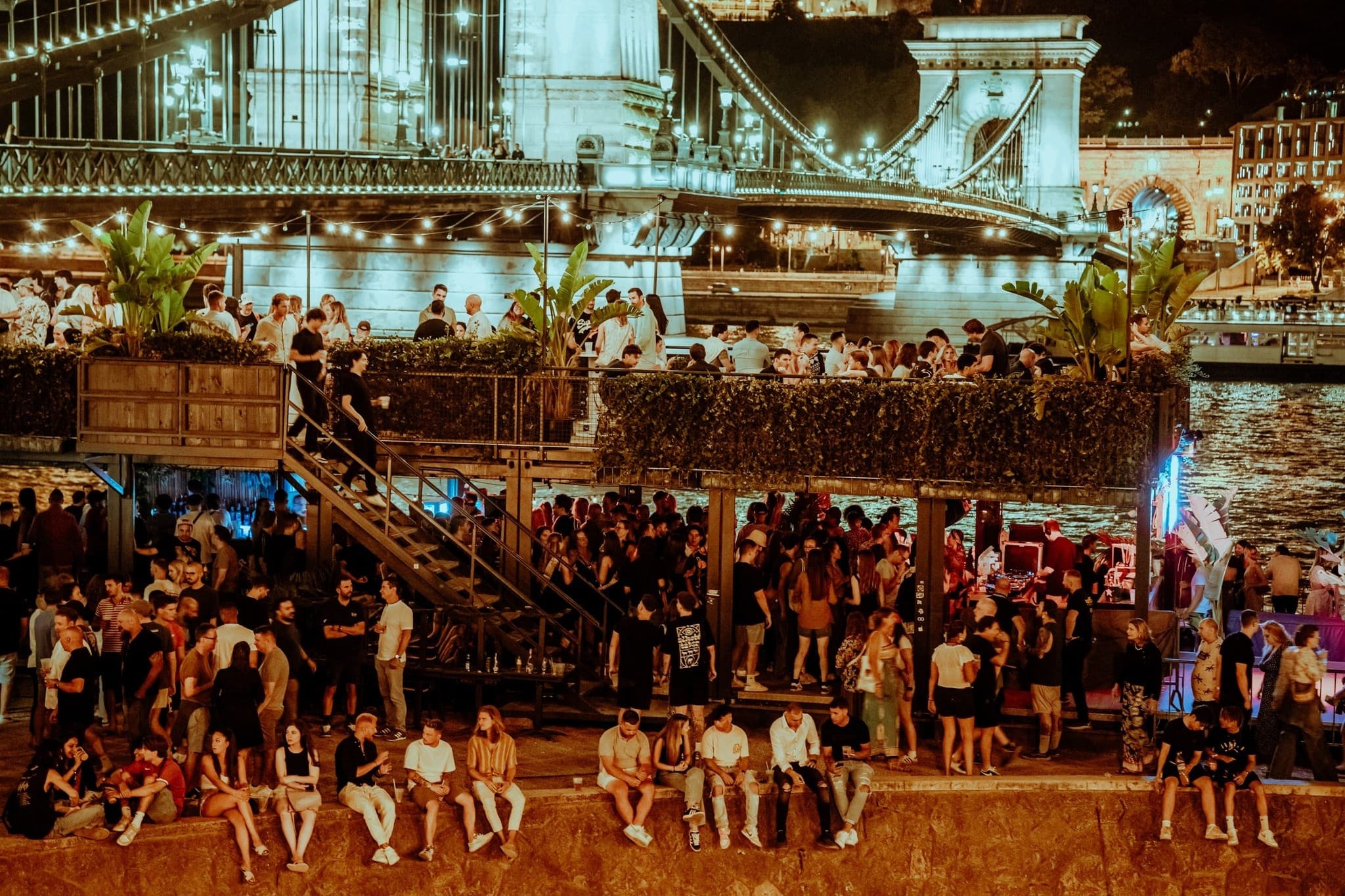 Sunset Beats on the Danube: PONTOON’s Sunday Sundown Open-Air House & Disco in Budapest photo 1