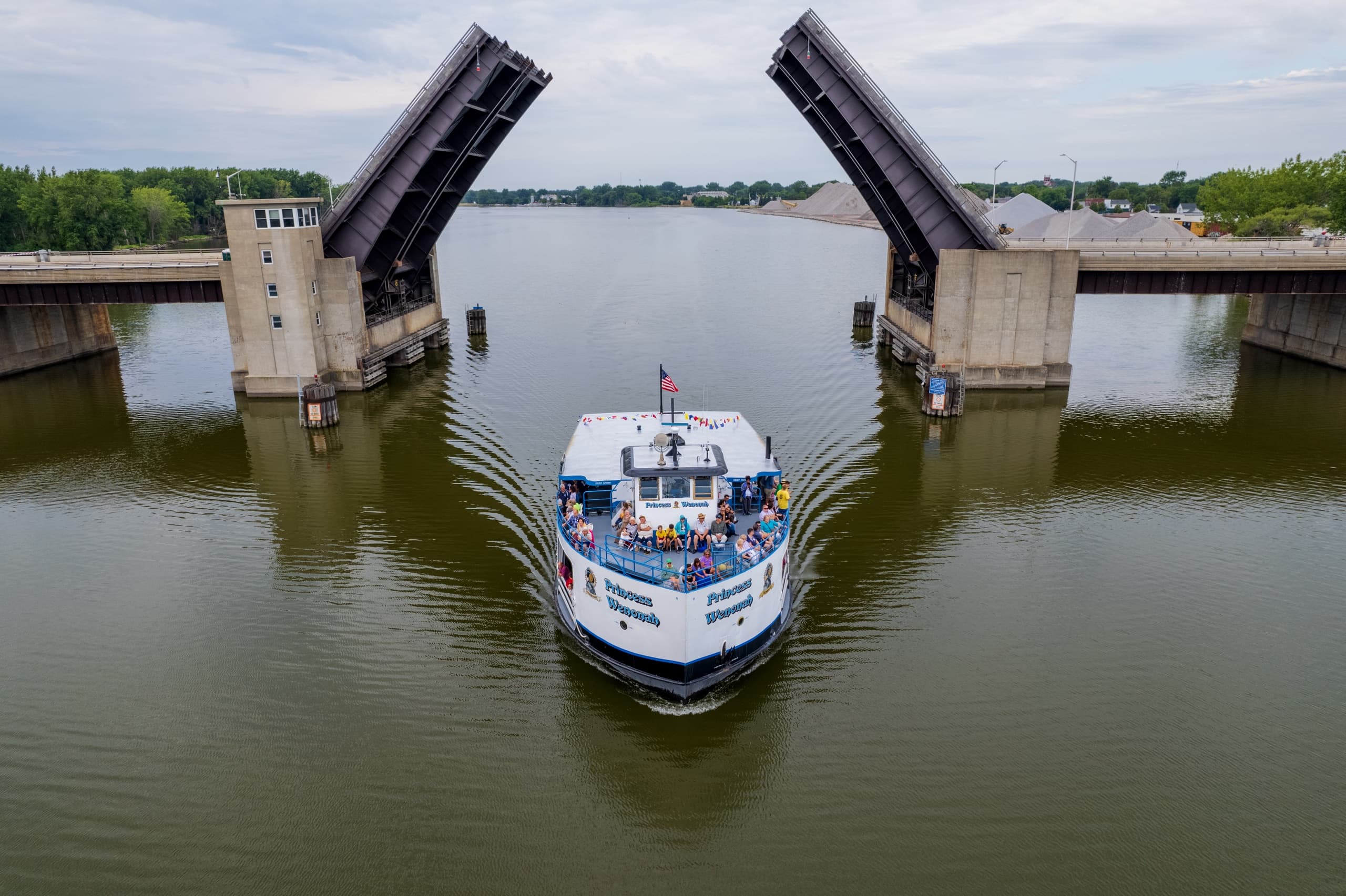 Saginaw River Guided Tour with Bay City Boat Lines