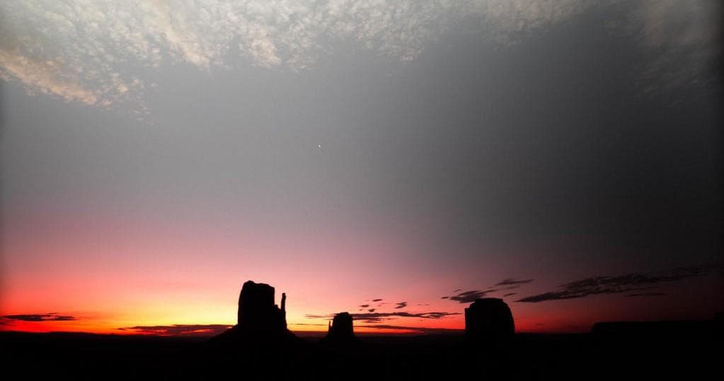 Extended Sunset Tour in Monument Valley, Arizona