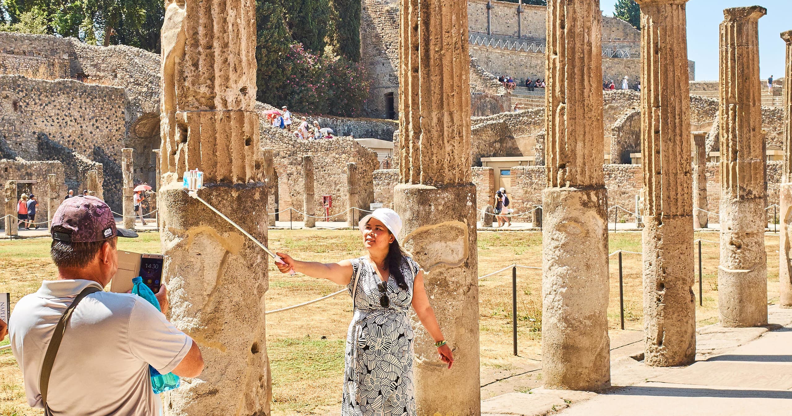 Bay of Naples Small Group Tour with Askos Tours