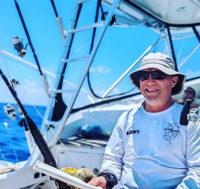 Cairns Full-Day Marlin & Pelagic Charter — 12-Hour Heavy Tackle Adventure photo 2