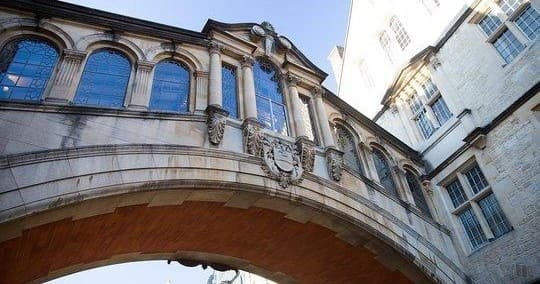 Walking Tour of Oxford with Inspector Morse and Friends