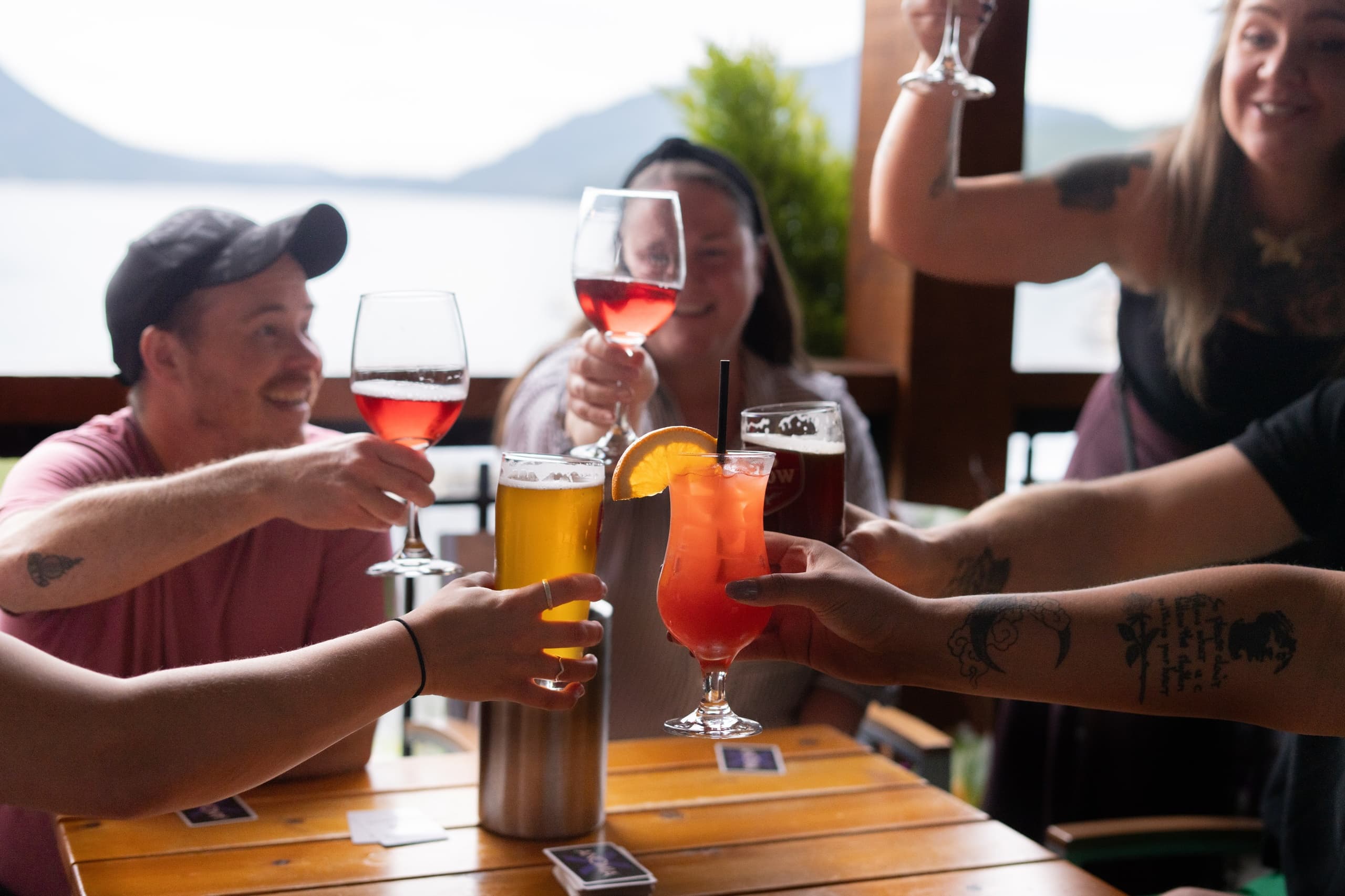 Nightlife & Bar Tours with twofiveo Tour Company in Cowichan Valley