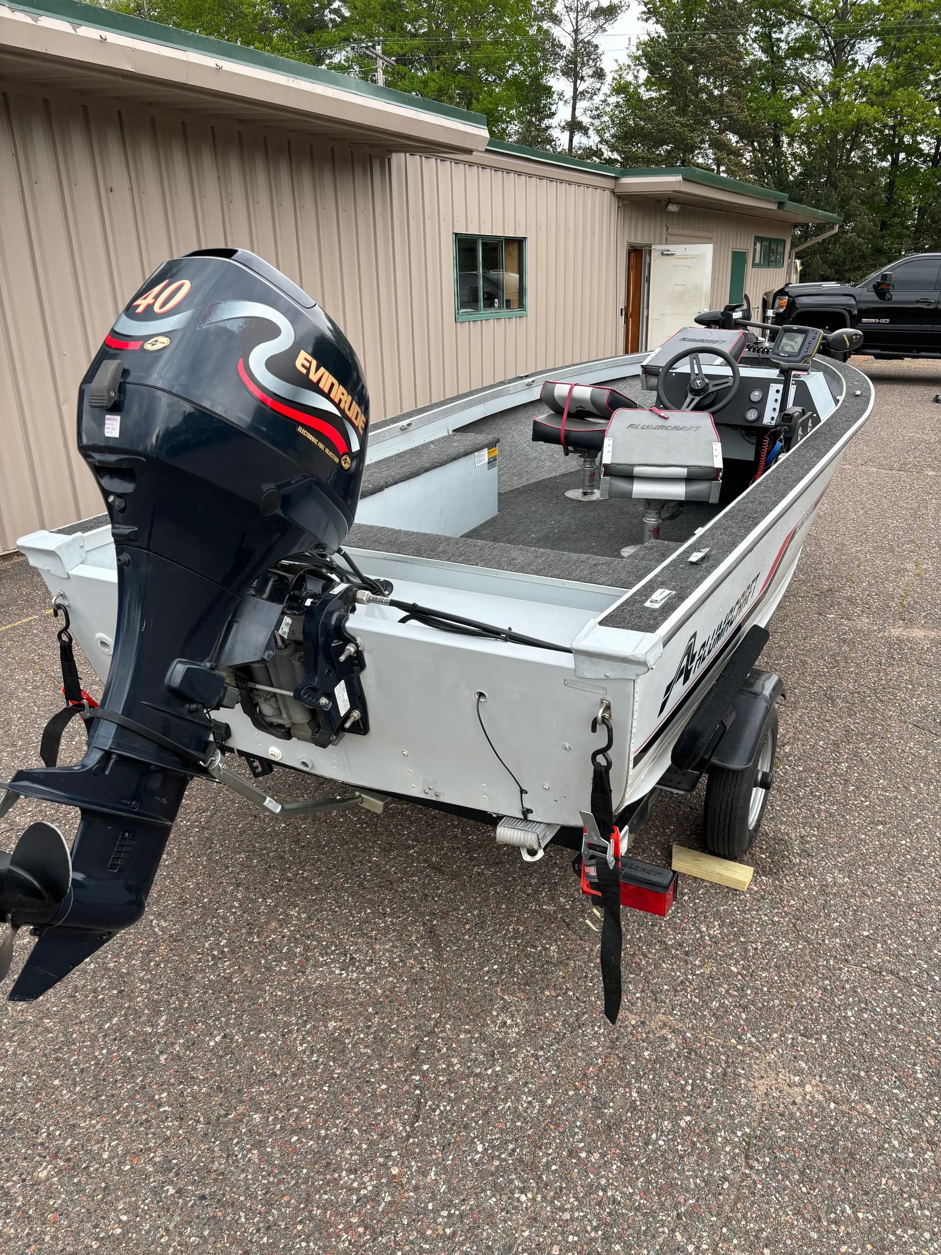 Water Activities & Minocqua Powersport Rental: Fishing on the Alumacraft