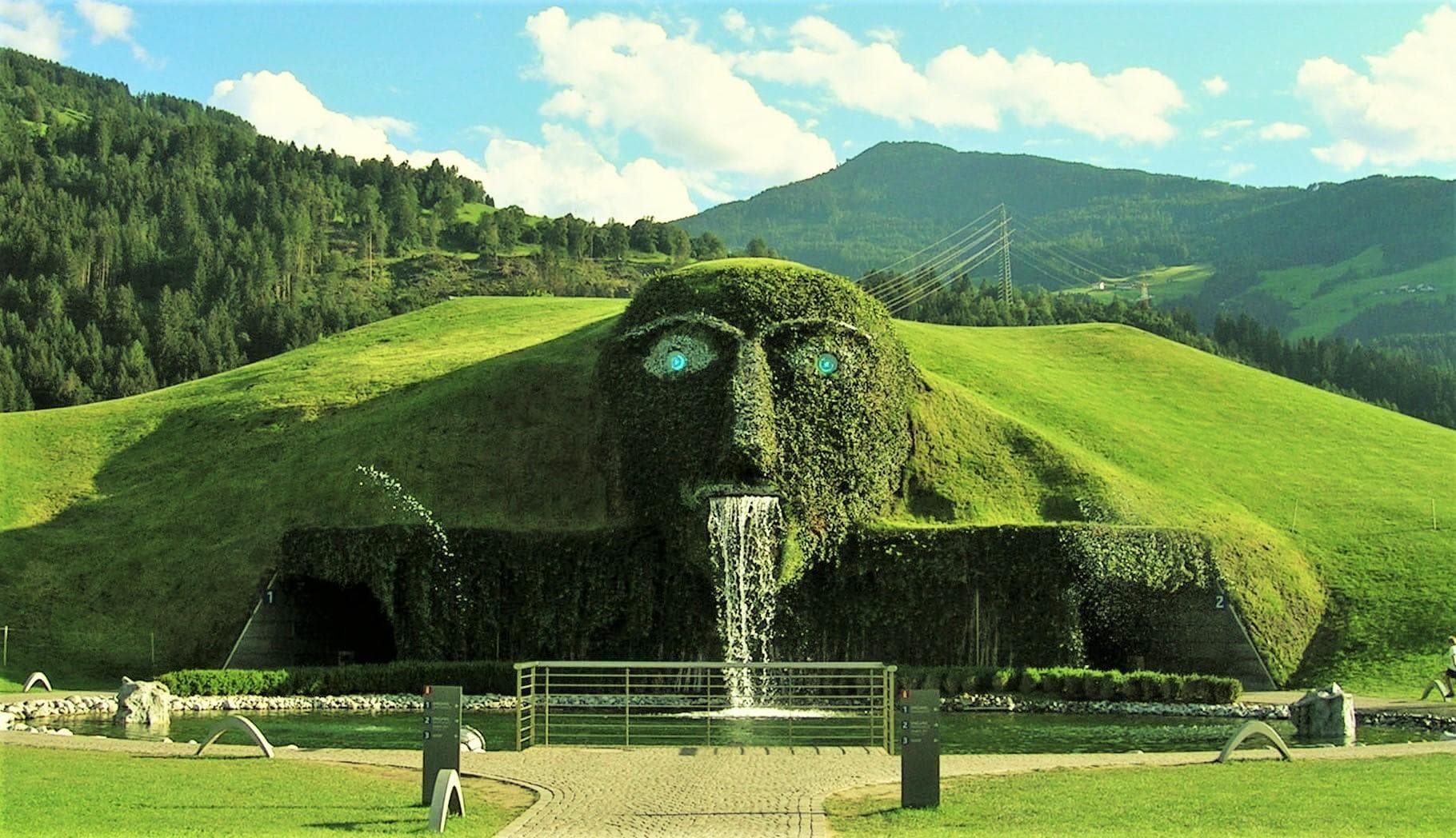 Innsbruck & Swarovski Tour from Füssen by Special Private Tours