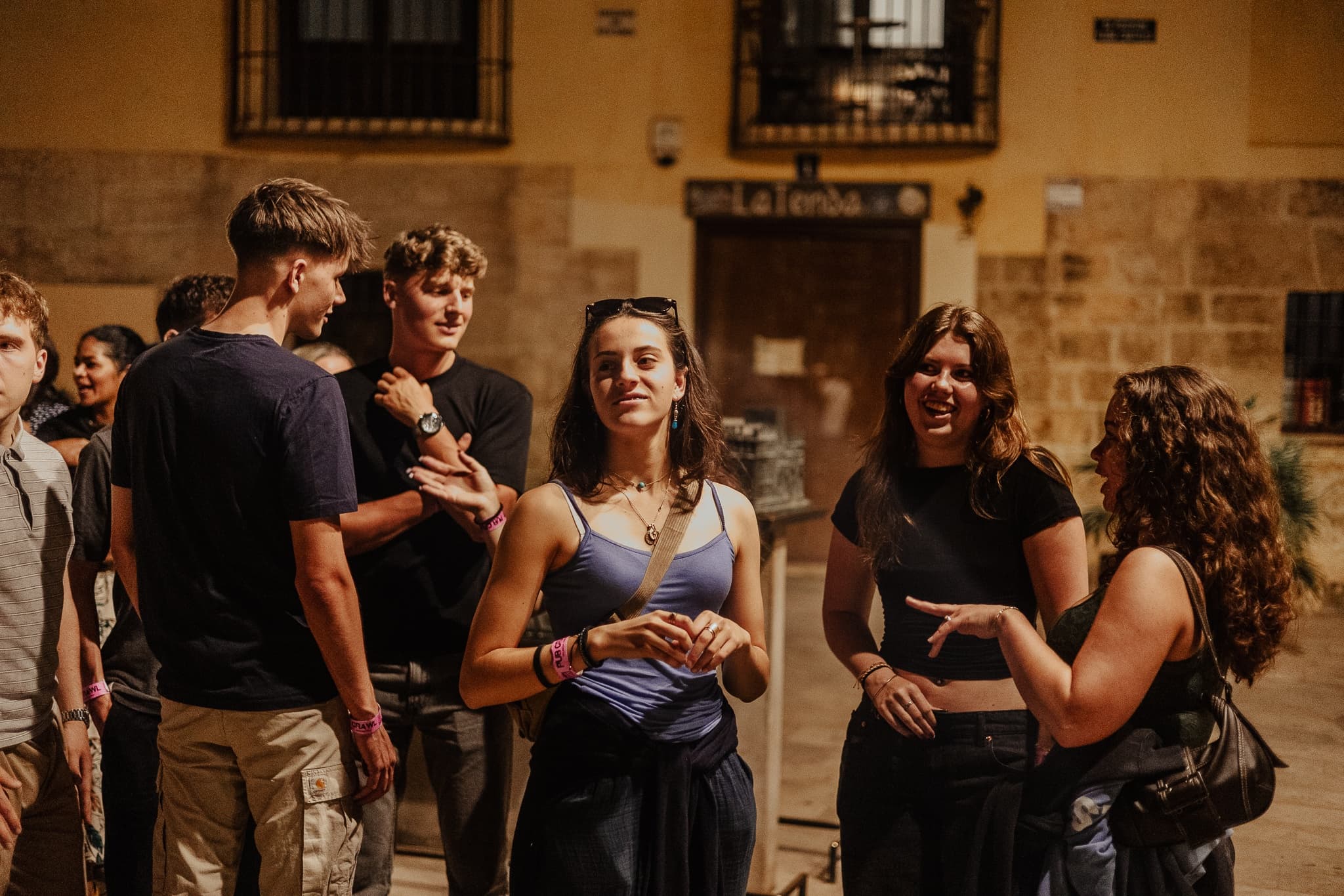 Nightlife Pub Crawl with Tour Me Out in Barcelona
