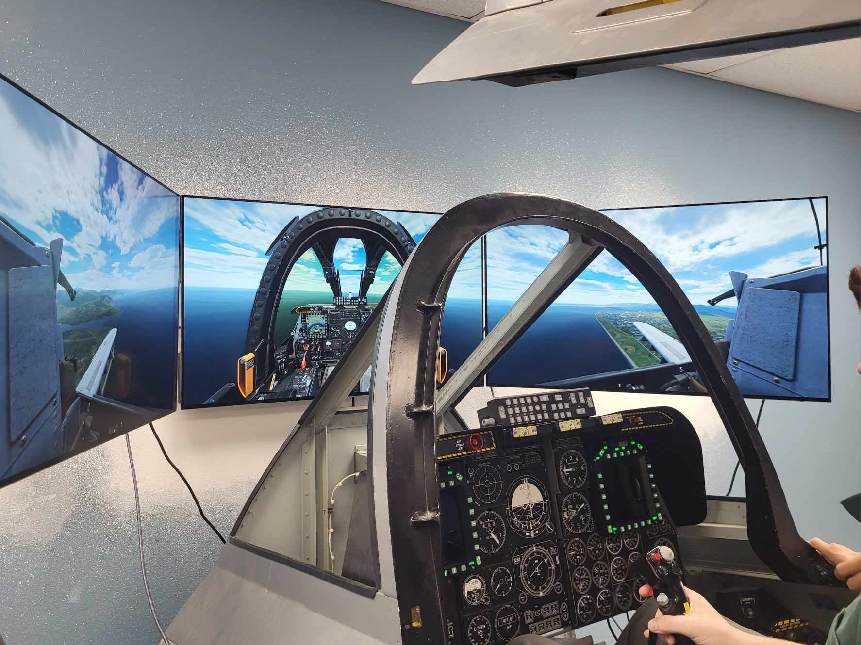 Fly Iconic Aircraft Simulators in Tucson, Arizona