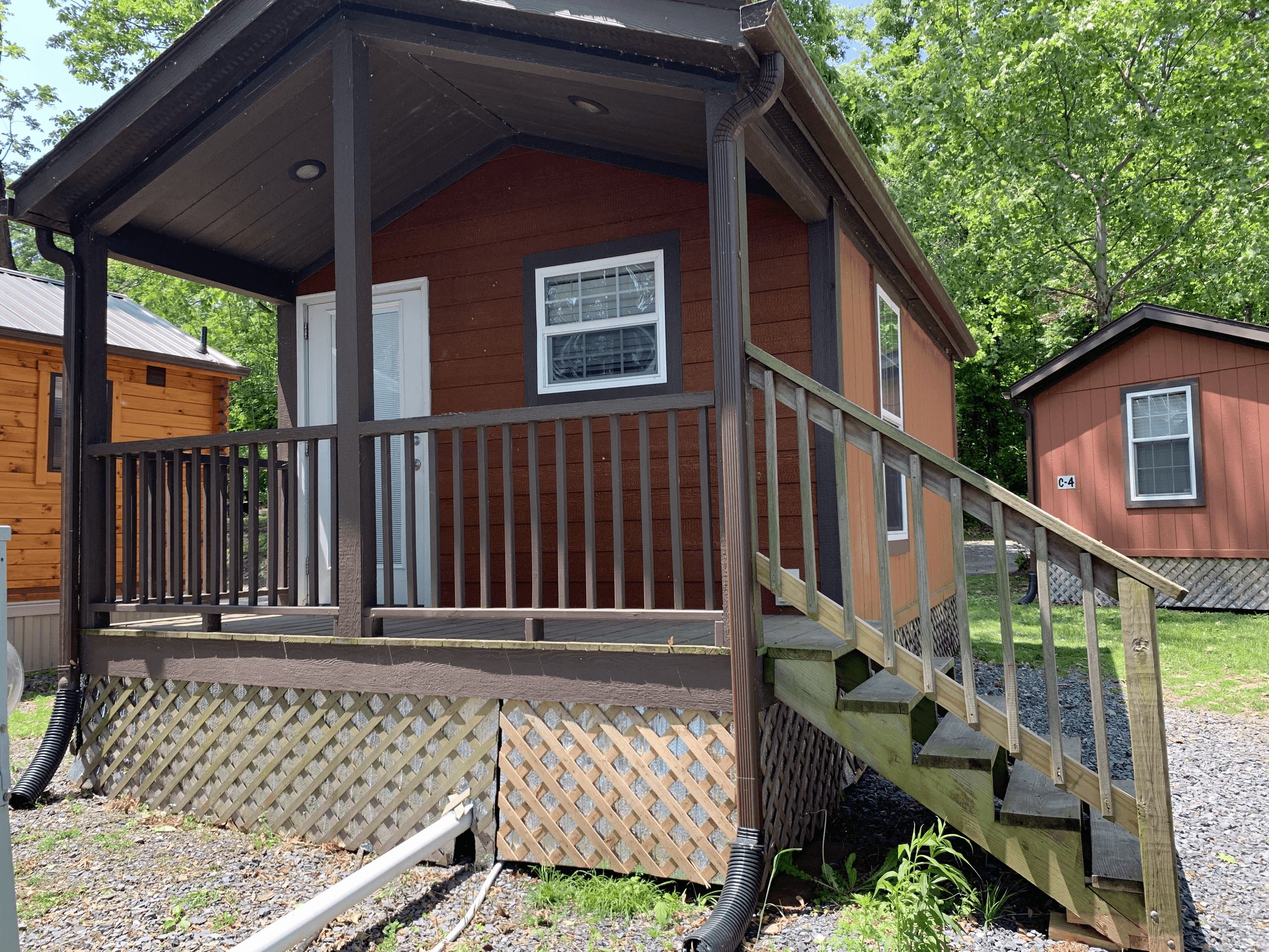 Cozy 4-Person Cabin with Kitchenette at Harpers Ferry: Your Gateway to Potomac River Adventures