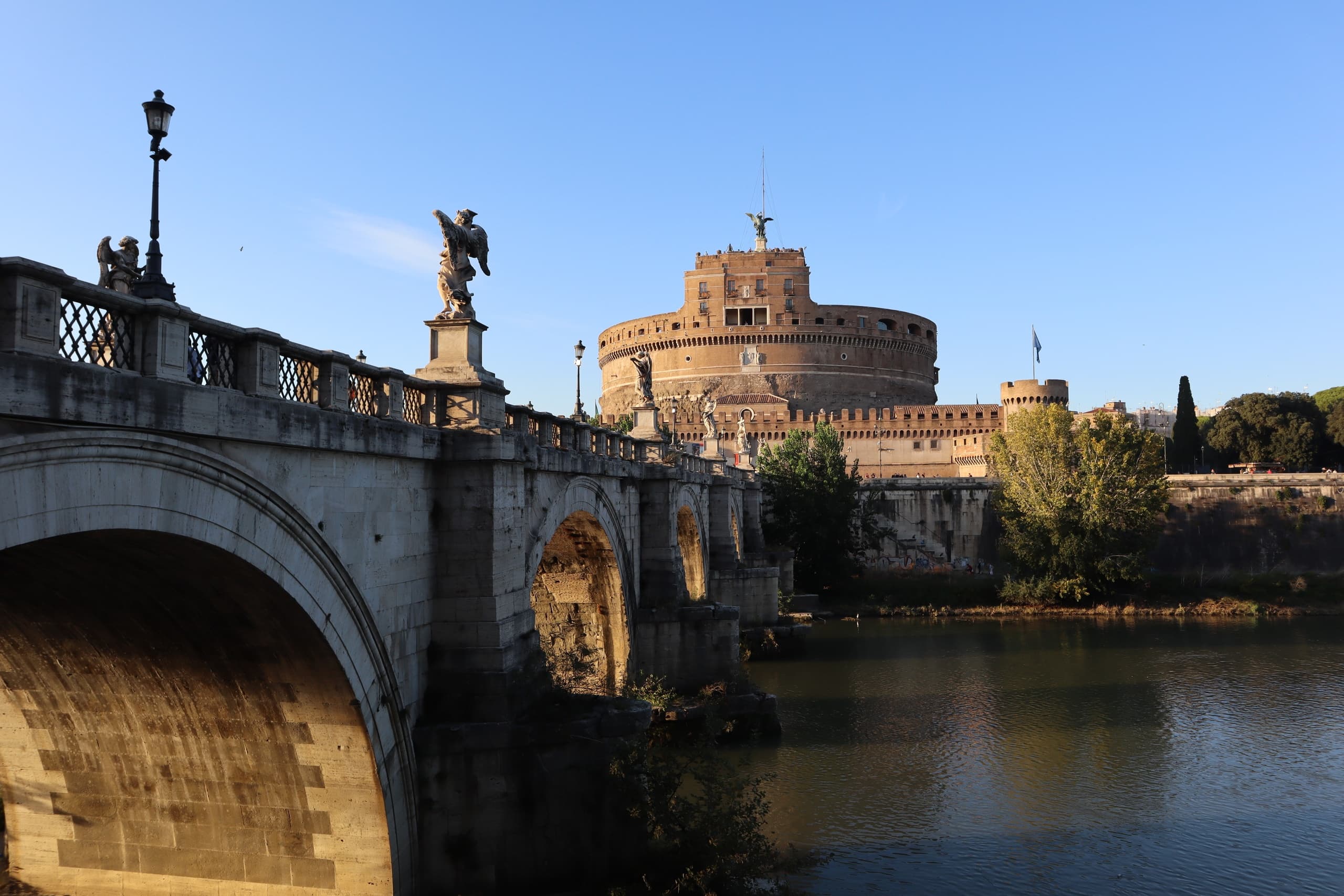 Historical Walking Tour & Castel Sant'Angelo Access in Rome