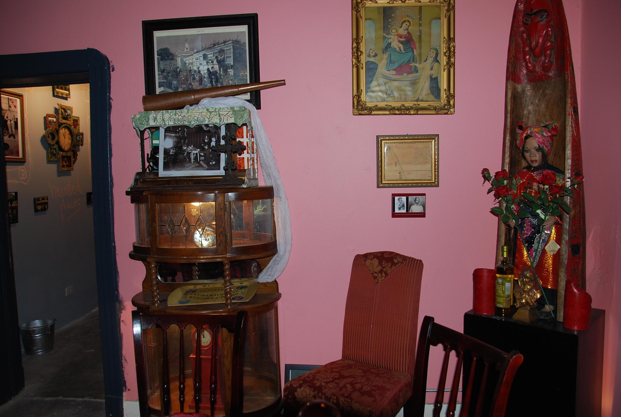 Historic Wildlife Viewing at Haunted Museum