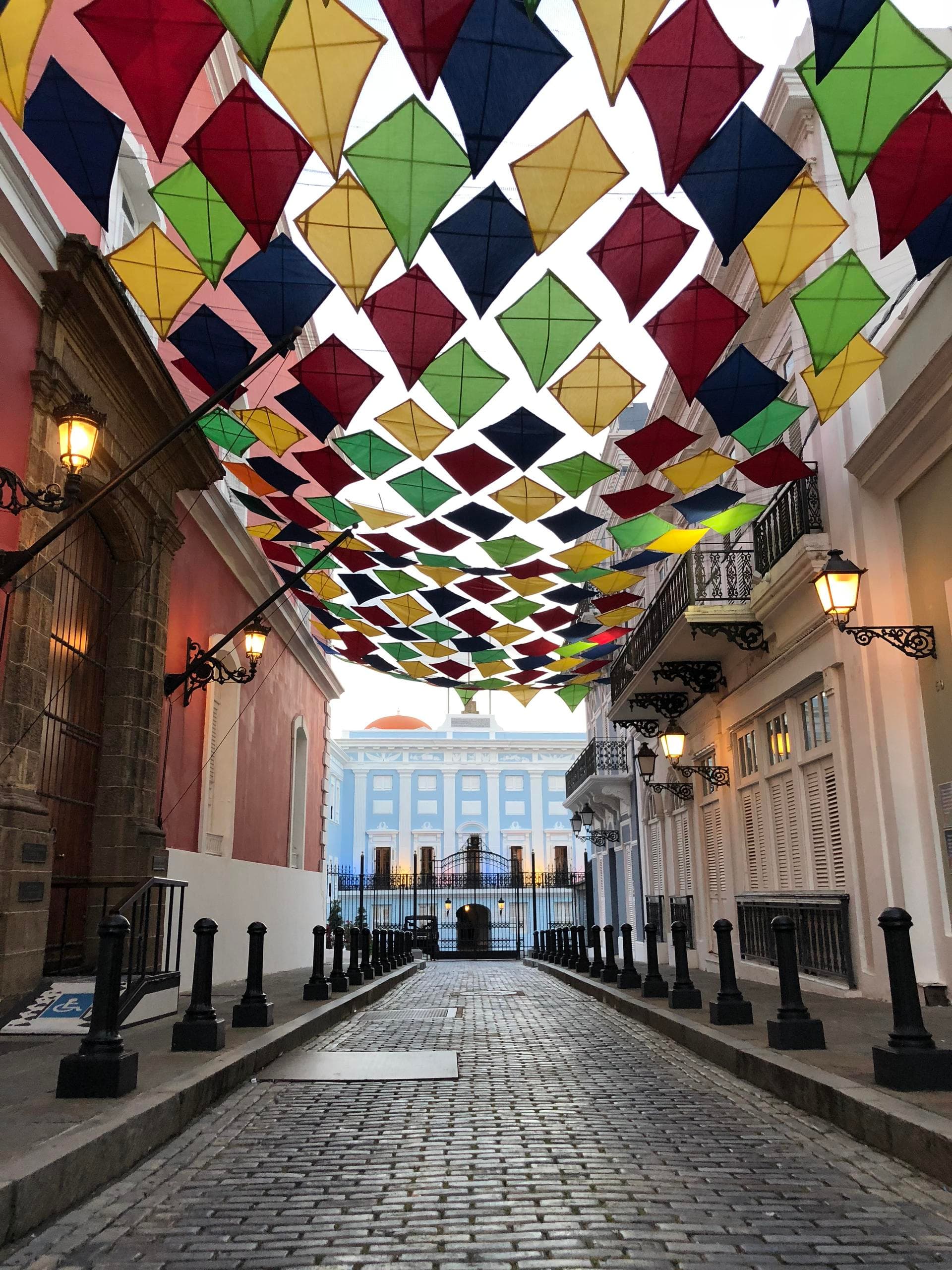 Historical Walking Tour of Old San Juan with Group Services