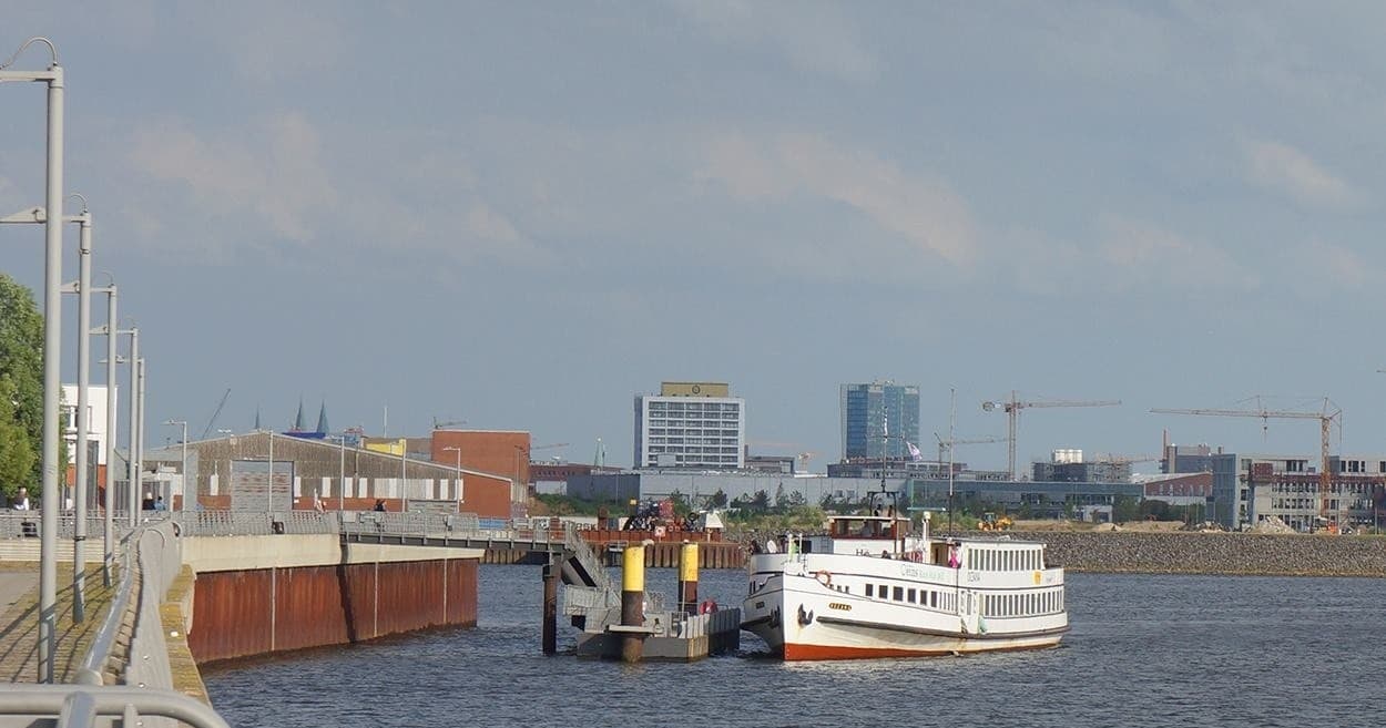 Water Activities at Pier2 & Farge with Hal Över
