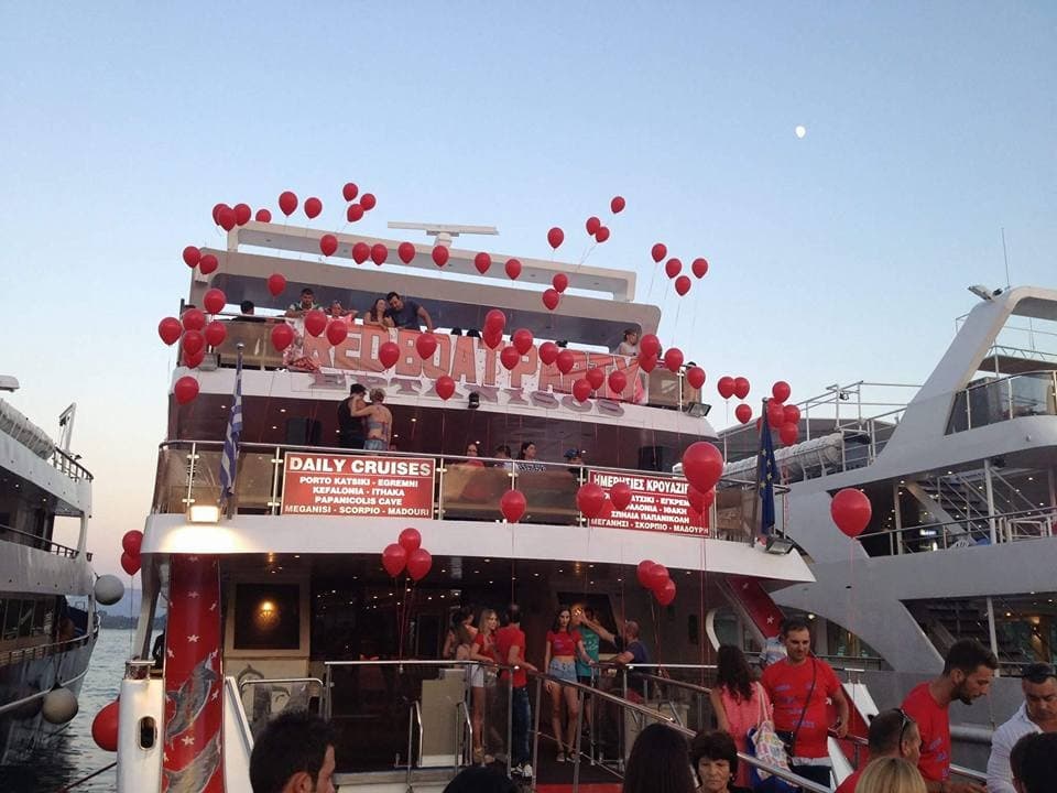 Eptanisos Cruises team