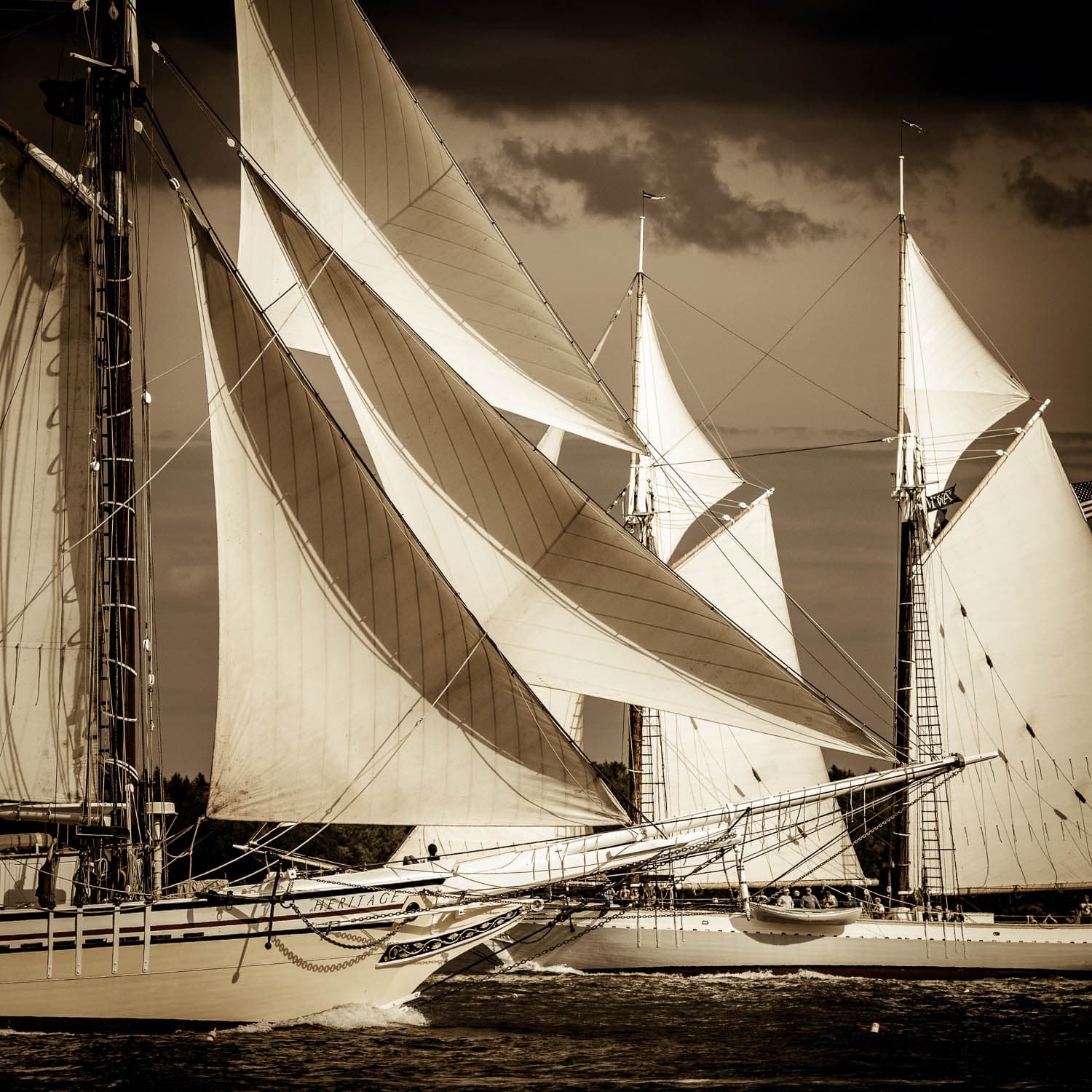 Boat Charters & Water-Activities at Wooden Boat Rendezvous