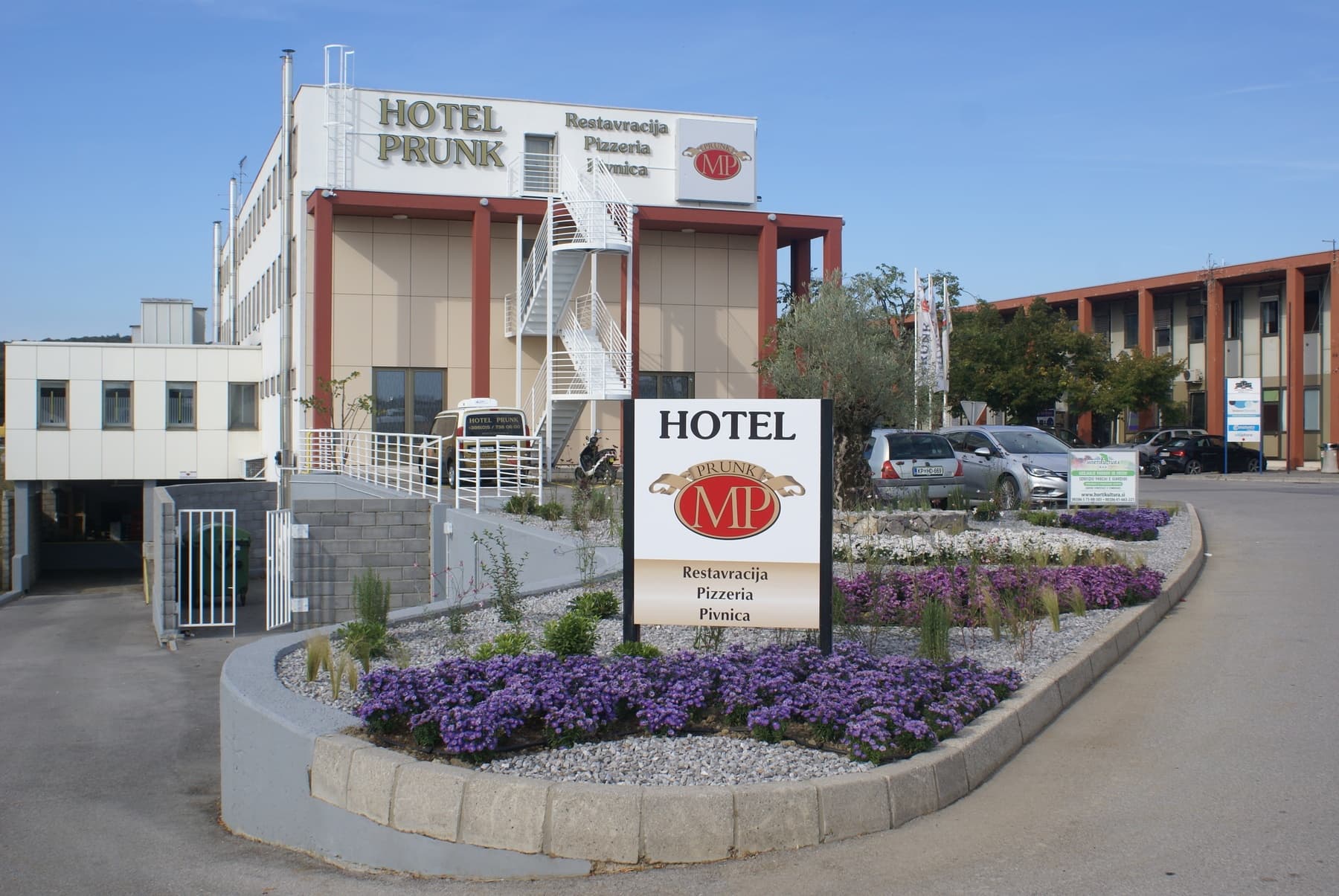 Culinary Heritage Tour at Restaurant Prunk in Kras