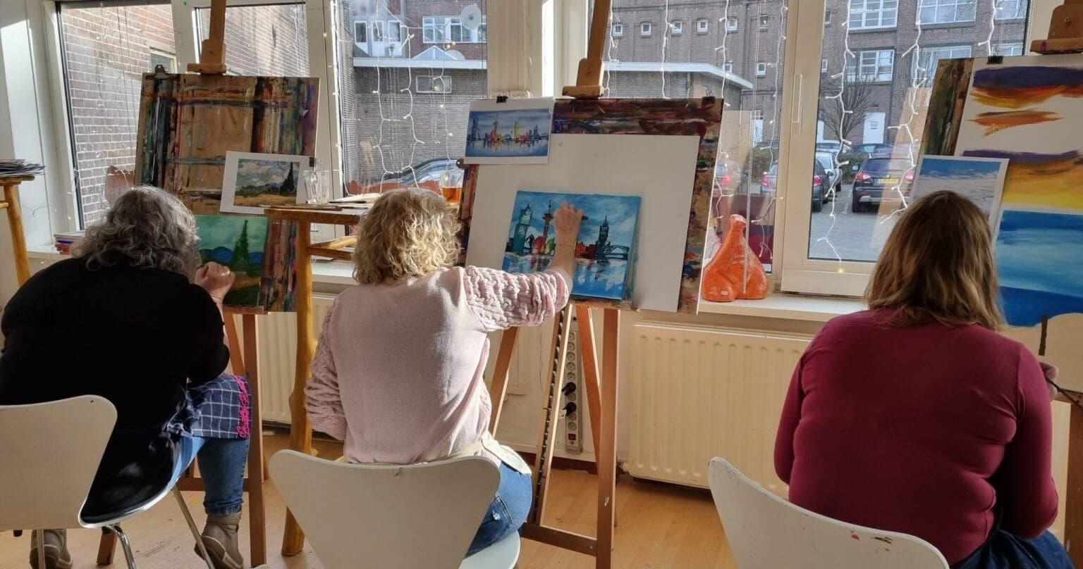 Relaxed Acrylic Painting Workshops in Koog aan de Zaan with Fiona Hoogmoed