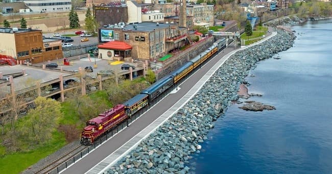 The Duluth Zephyr Coach Seats Train Ride in Minnesota