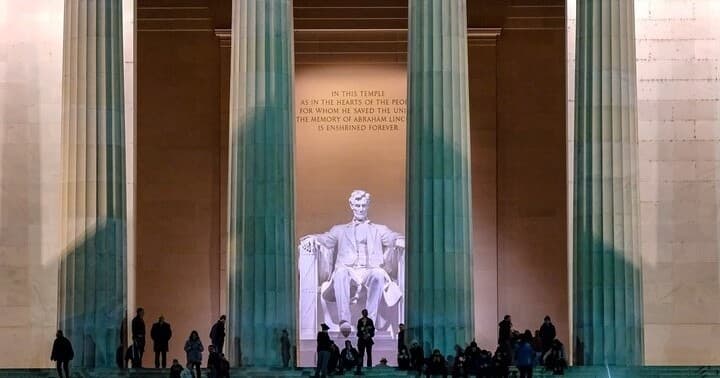 Grand Tour Of Washington DC: Scholar-Led 4-Hour Monuments & Memorials Tour