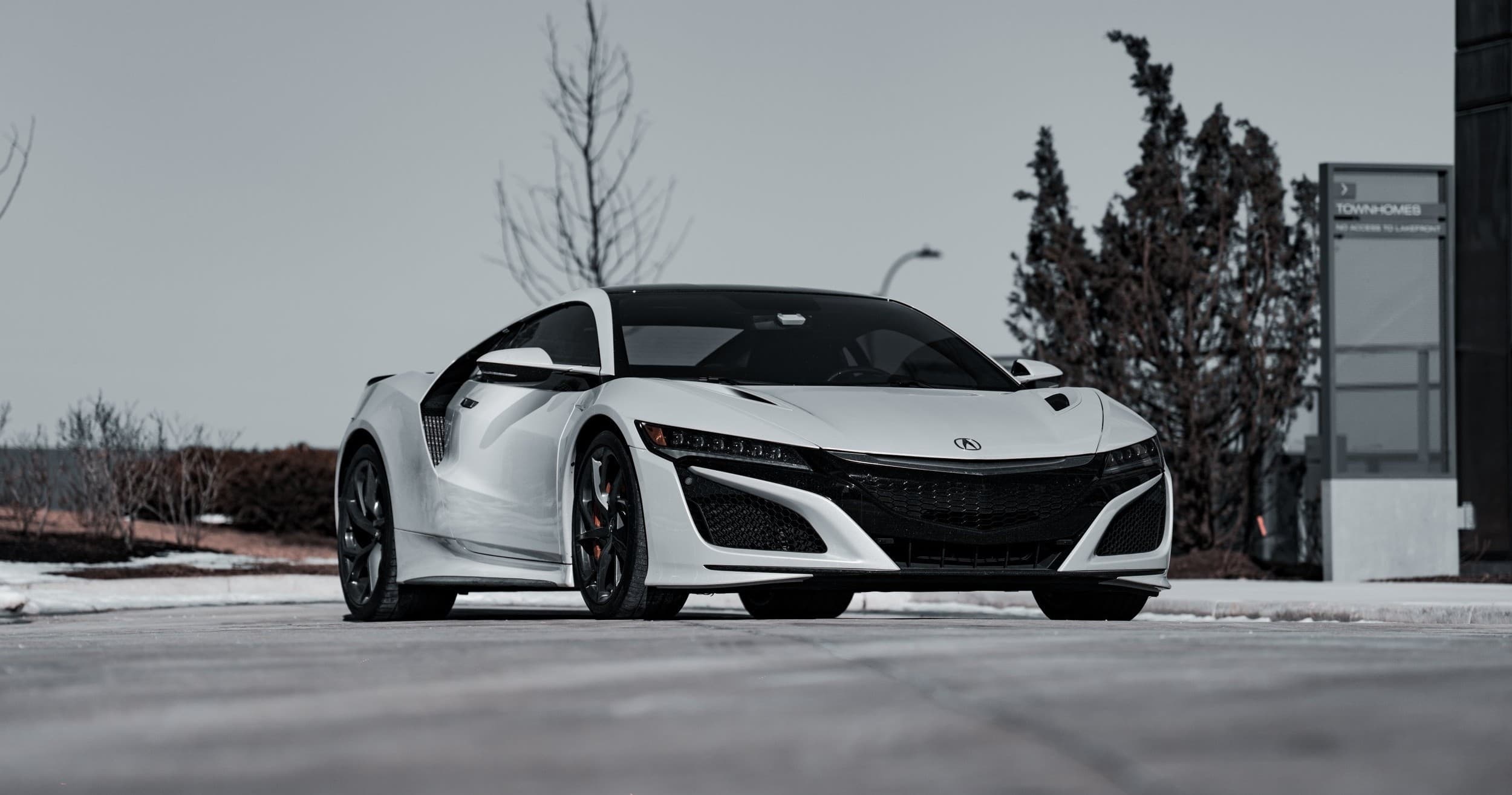 Drive Acura NSX Thrills with DS Luxury in Chicago