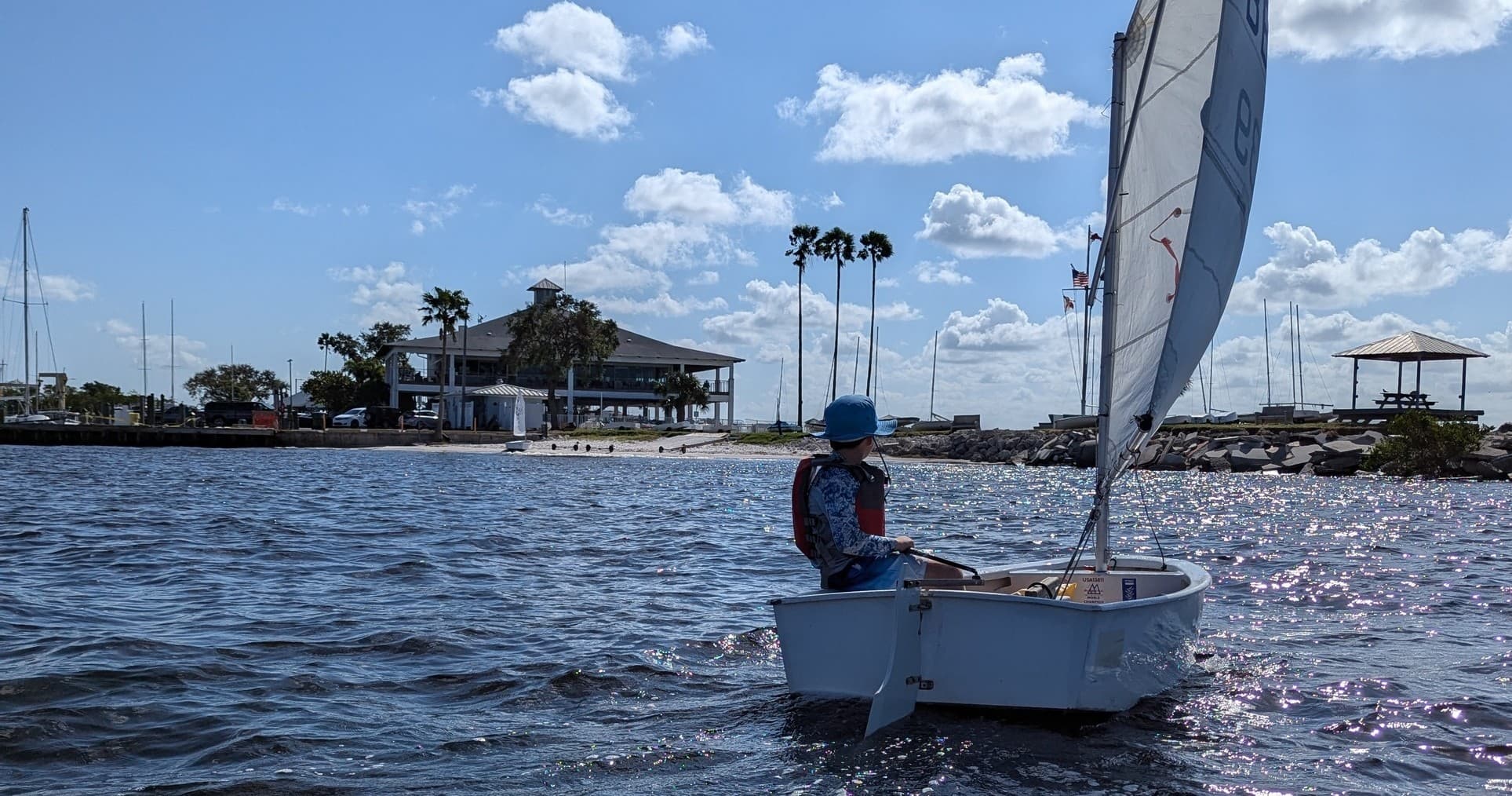 Master Dinghy Sailing with BYOB Lessons in Tampa’s Coastal Waters