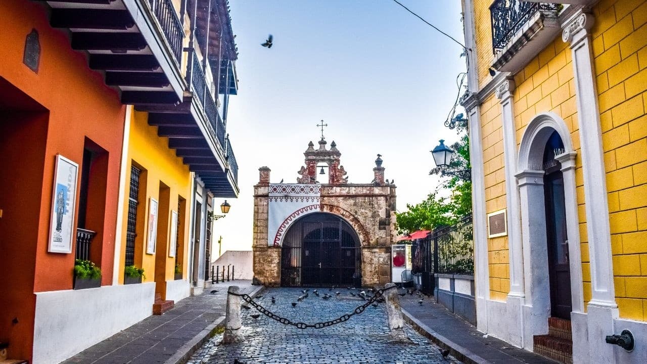 Old San Juan Storytelling Tour — Two-Hour Walk Through El Morro, La Fortaleza & Hidden Legends