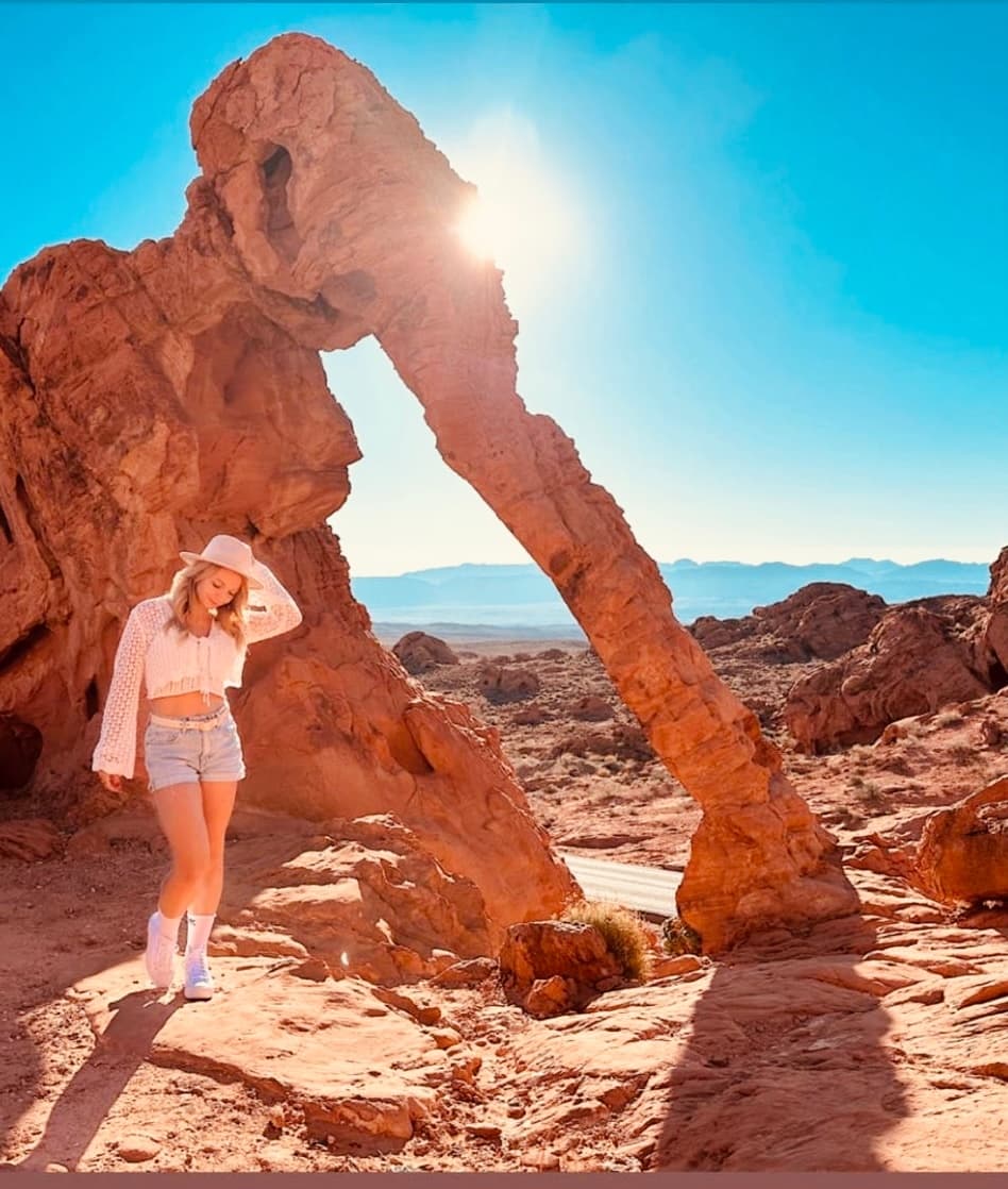 Valley of Fire & Red Rock Canyon Day Tour by J.N.S. in Nevada