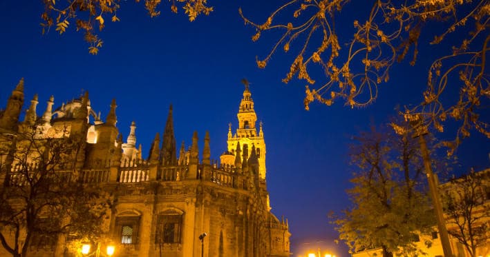 Urban Bike Tour in Sevilla with Elecmove Electric Bikes