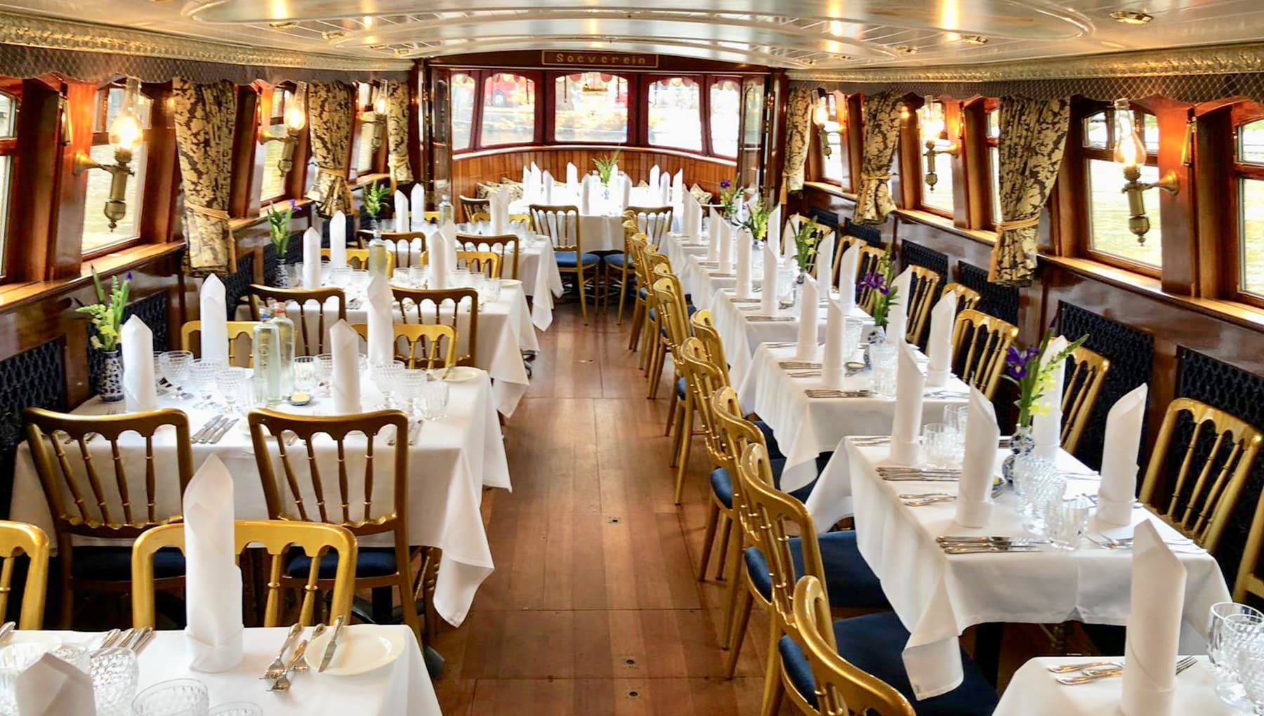Amsterdam Canal Dinner Cruise on Salonboat Soeverein — Live Music & Four-Course Fine Dining photo 3