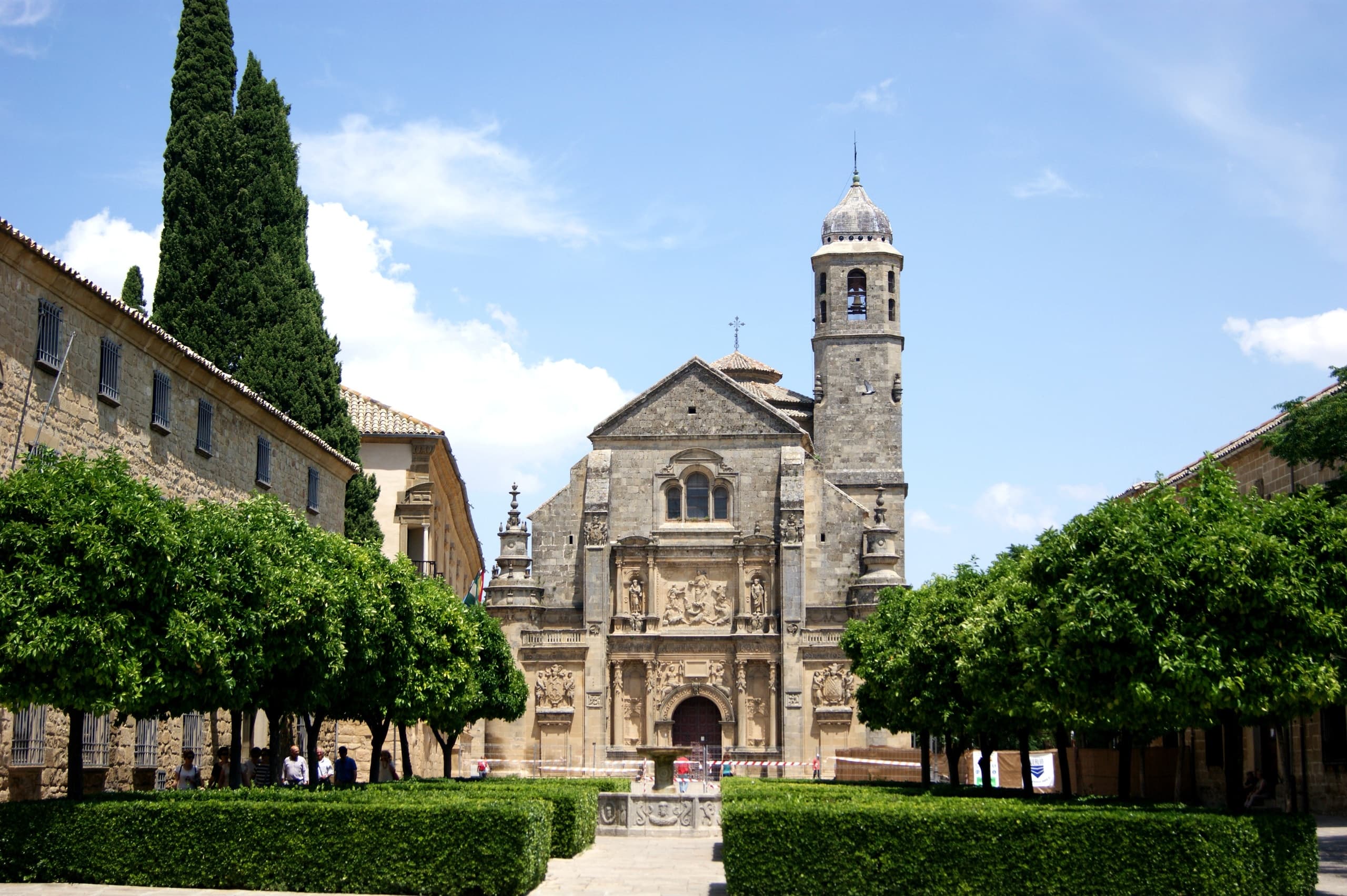 Renaissance Journeys with Discovering Spain from Granada