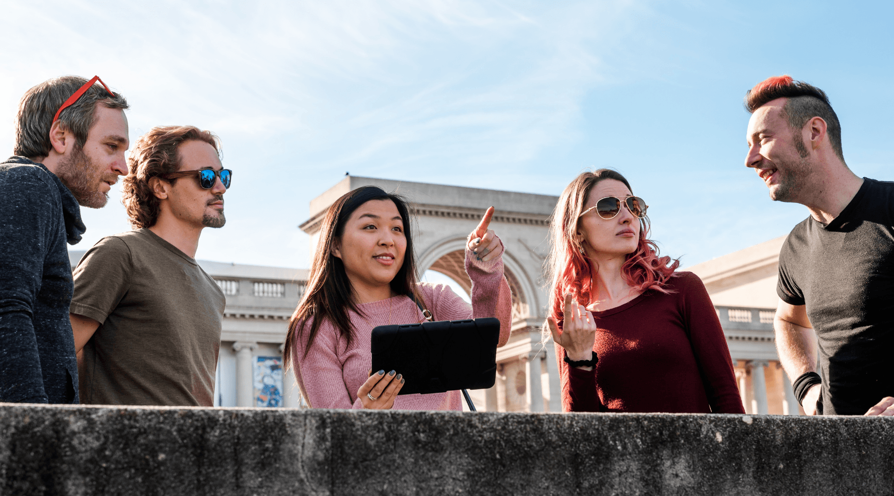 Auckland AR Escape: Takapuna's Outdoor Scavenger Hunt Experience