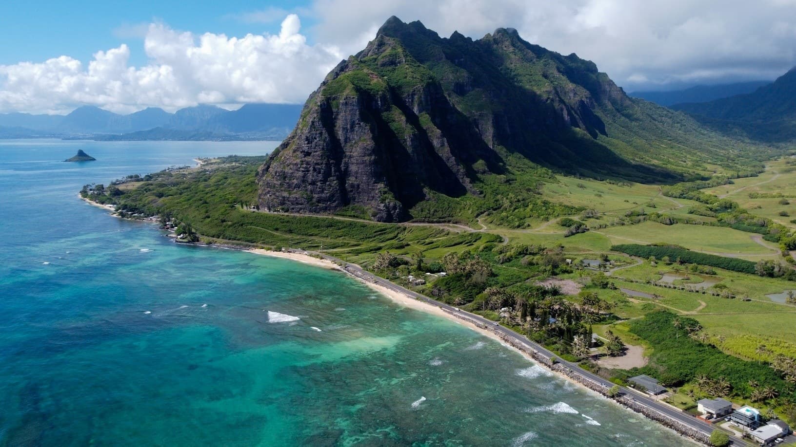 Oahu Circle Island Tour: Small-Group Waikiki Day Trip to North Shore, Dole, and Historic Honolulu