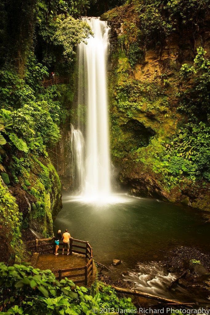 Explore La Paz Waterfall Gardens: Costa Rica’s Premier Ecological Adventure
