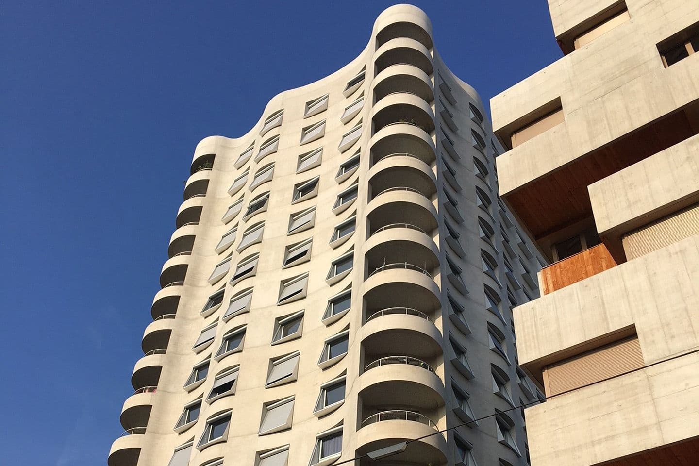 Urban Architecture Tour with Artchitectours in Barcelona